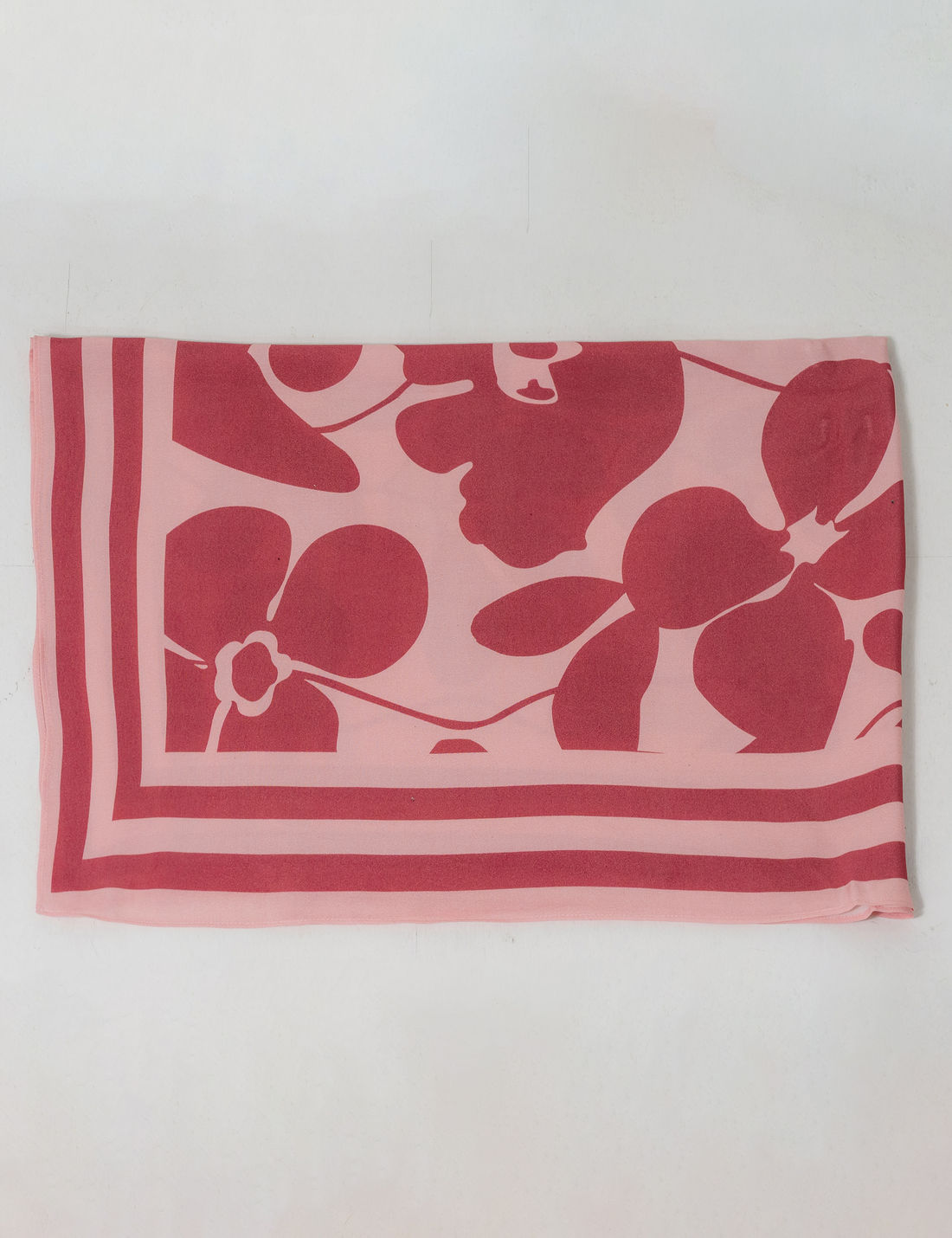 Kit Canga Estampada + Necessaire - Unique Chic Kit Canga Estampada + Necessaire - Unique Chic