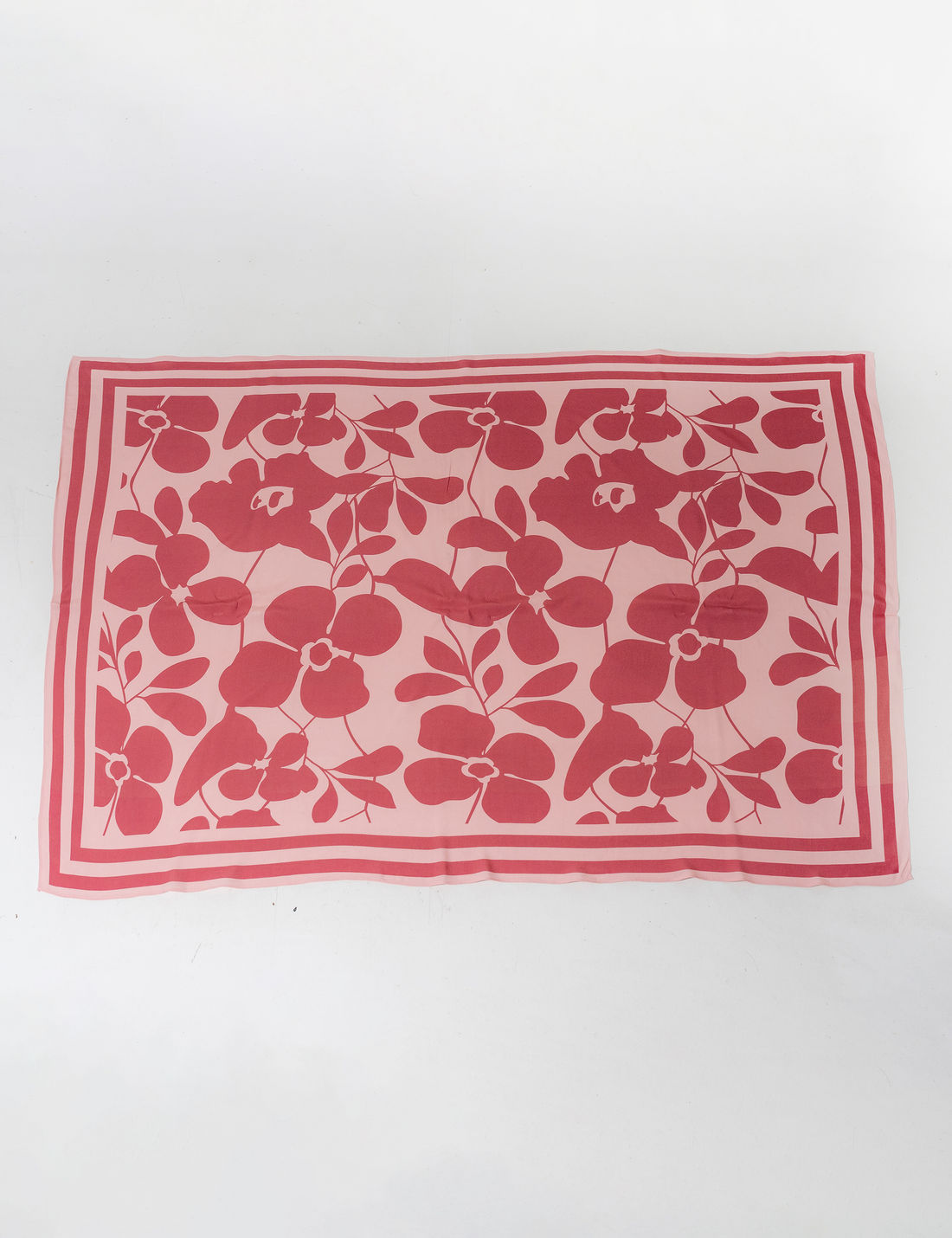 Kit Canga Estampada + Necessaire - Unique Chic Kit Canga Estampada + Necessaire - Unique Chic