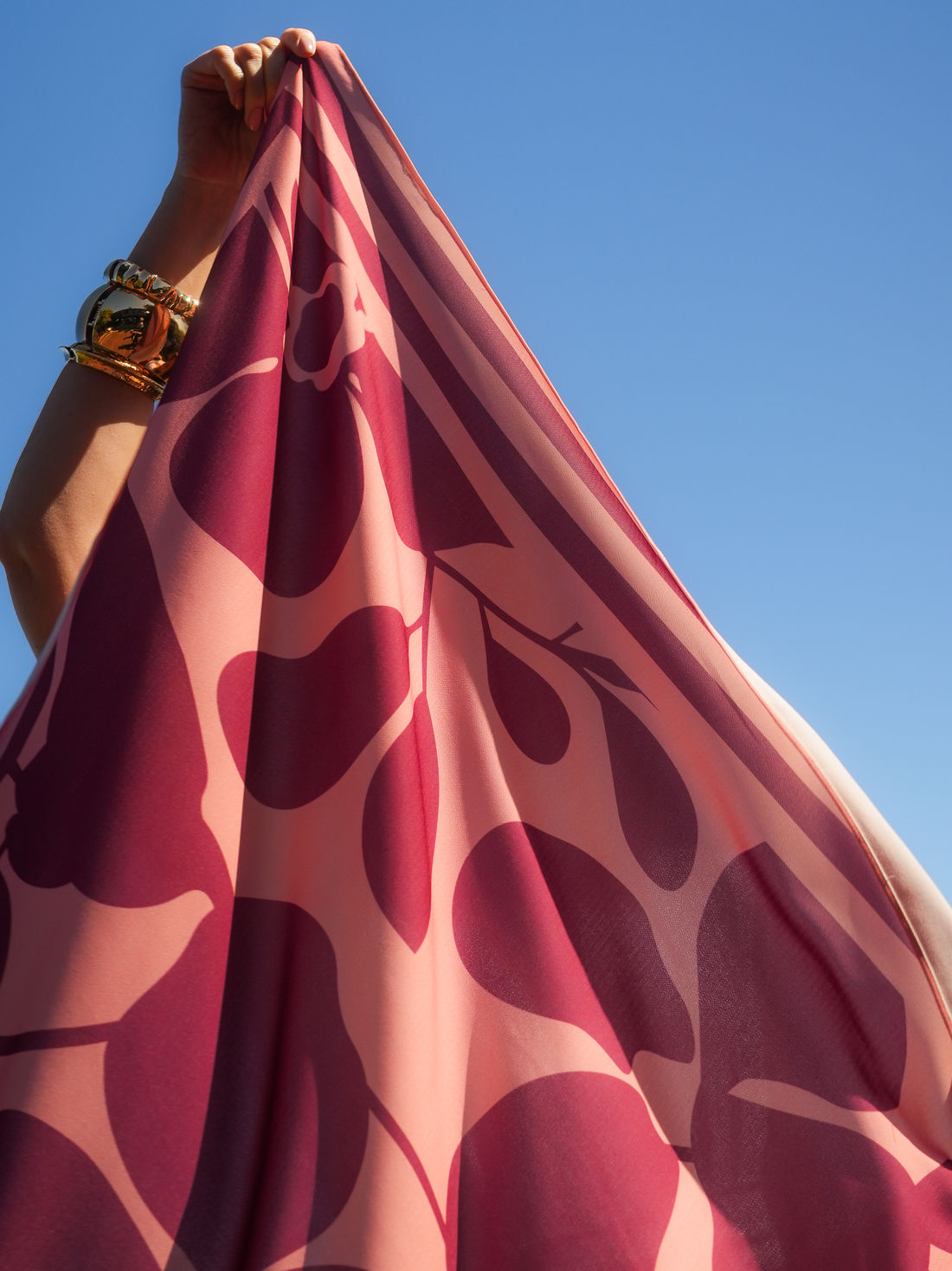 Kit Canga Estampada + Necessaire - Unique Chic Kit Canga Estampada + Necessaire - Unique Chic