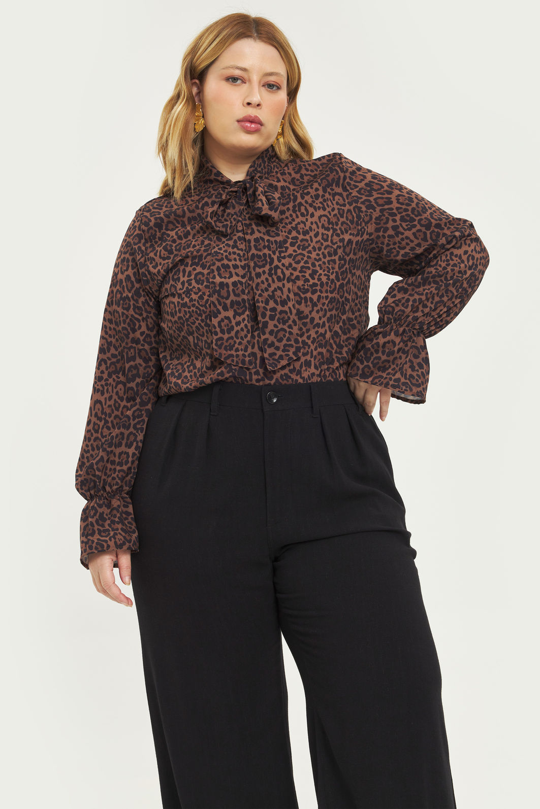 Calça Alfaiataria Linho Donatella Preto Calça Alfaiataria Linho Donatella Preto