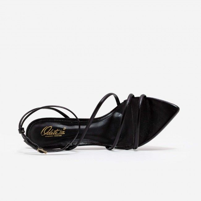 Sandália com Tiras Finas e Salto Taça Preto Sandália com Tiras Finas e Salto Taça Preto