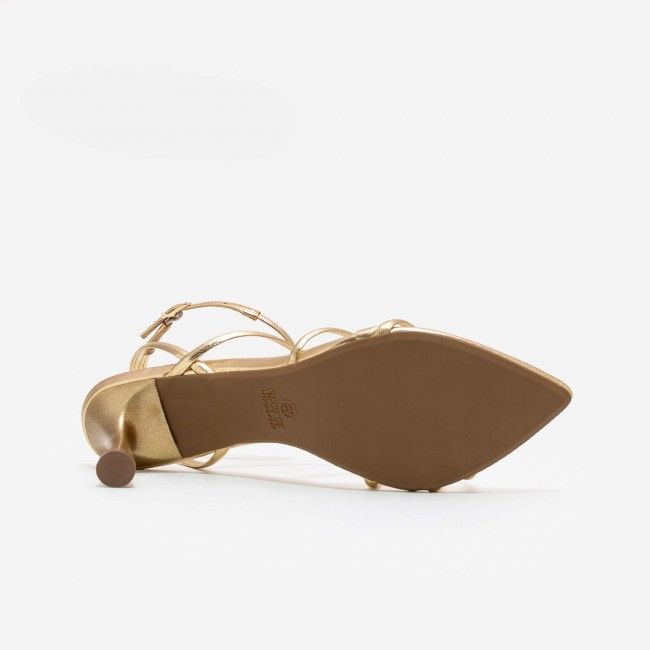 Sandália Metalizado com Tiras Finas e Salto Taça Champagne Sandália Metalizado com Tiras Finas e Salto Taça Champagne