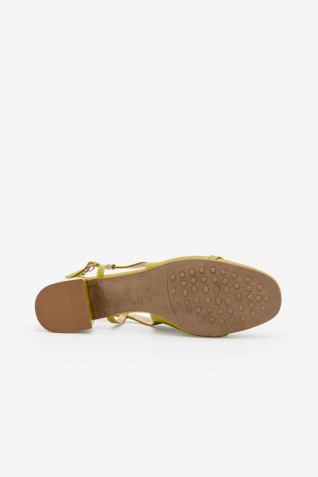 Chanel com Enfeite e Salto Bloco Verde Chanel com Enfeite e Salto Bloco Verde