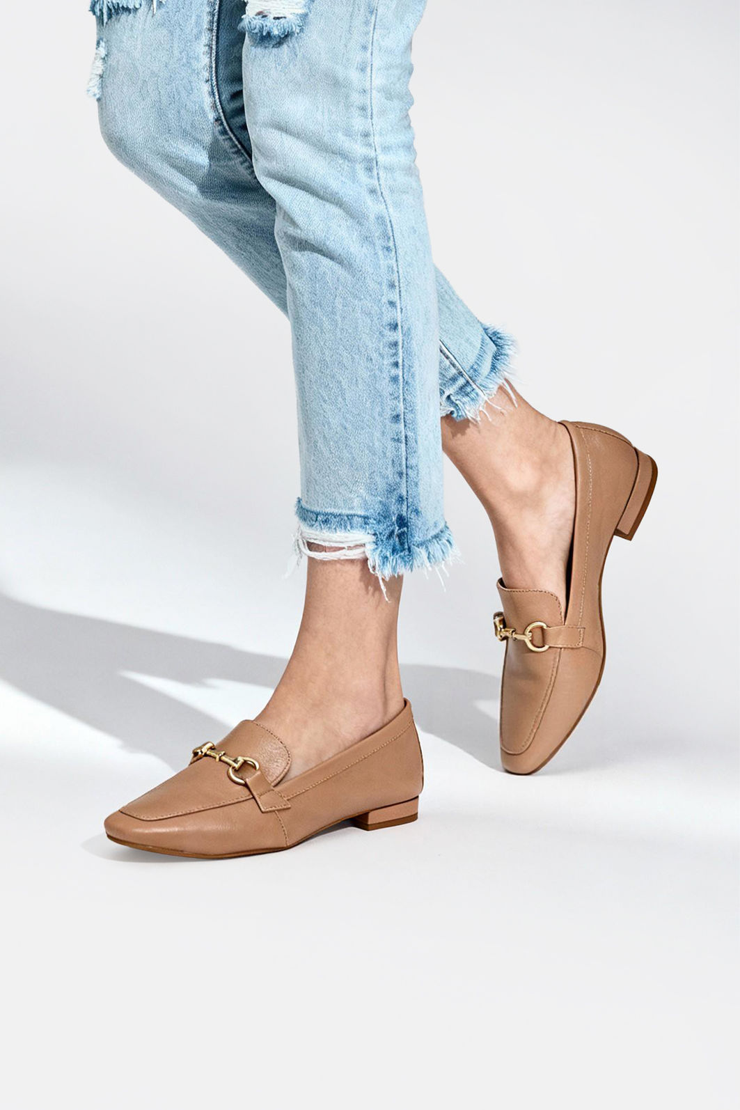 Mocassim Tradicional em Couro Bege Mocassim Tradicional em Couro Bege