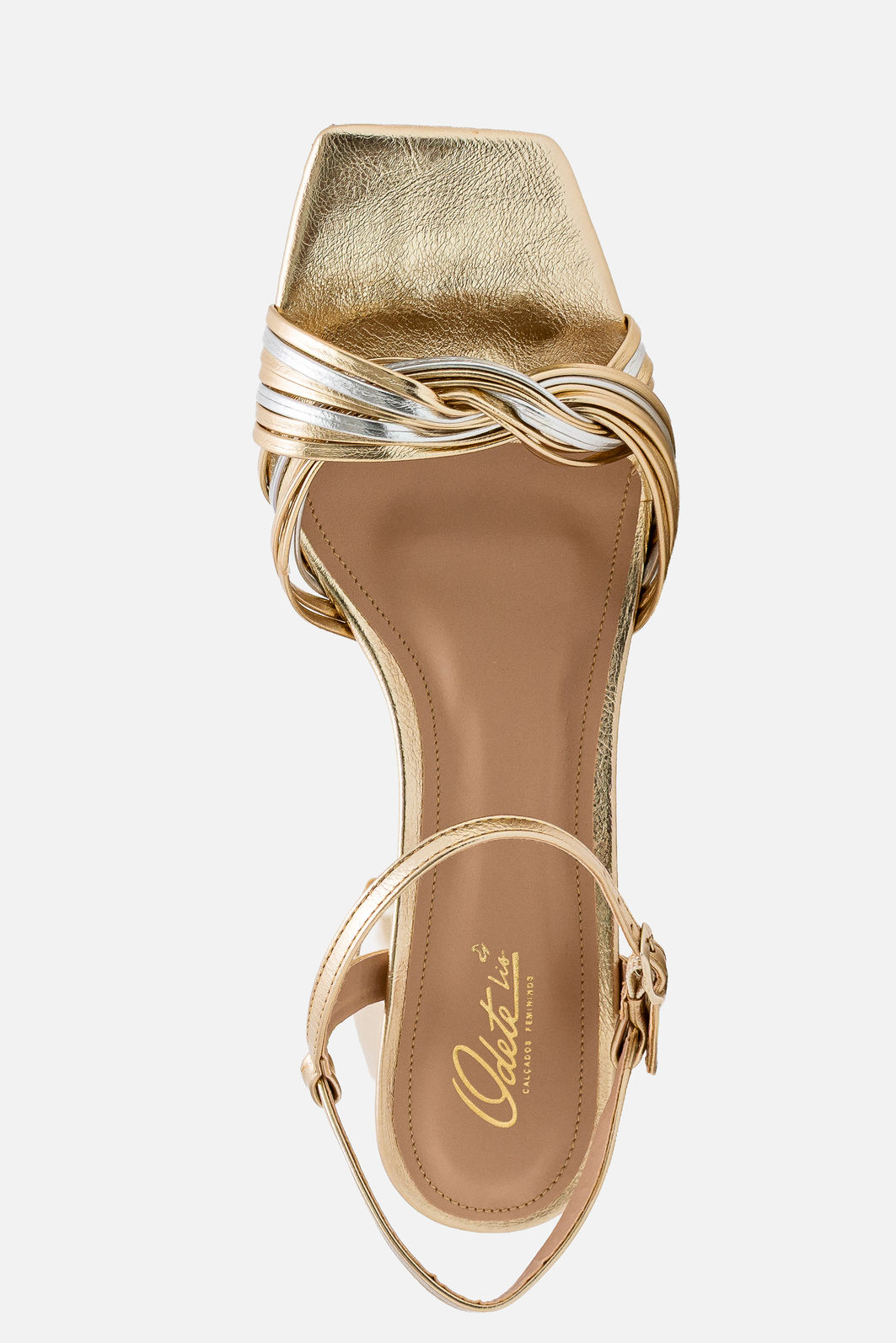 Sandália com Tiras Entrelaçadas e Salto Bloco Champagne Sandália com Tiras Entrelaçadas e Salto Bloco Champagne