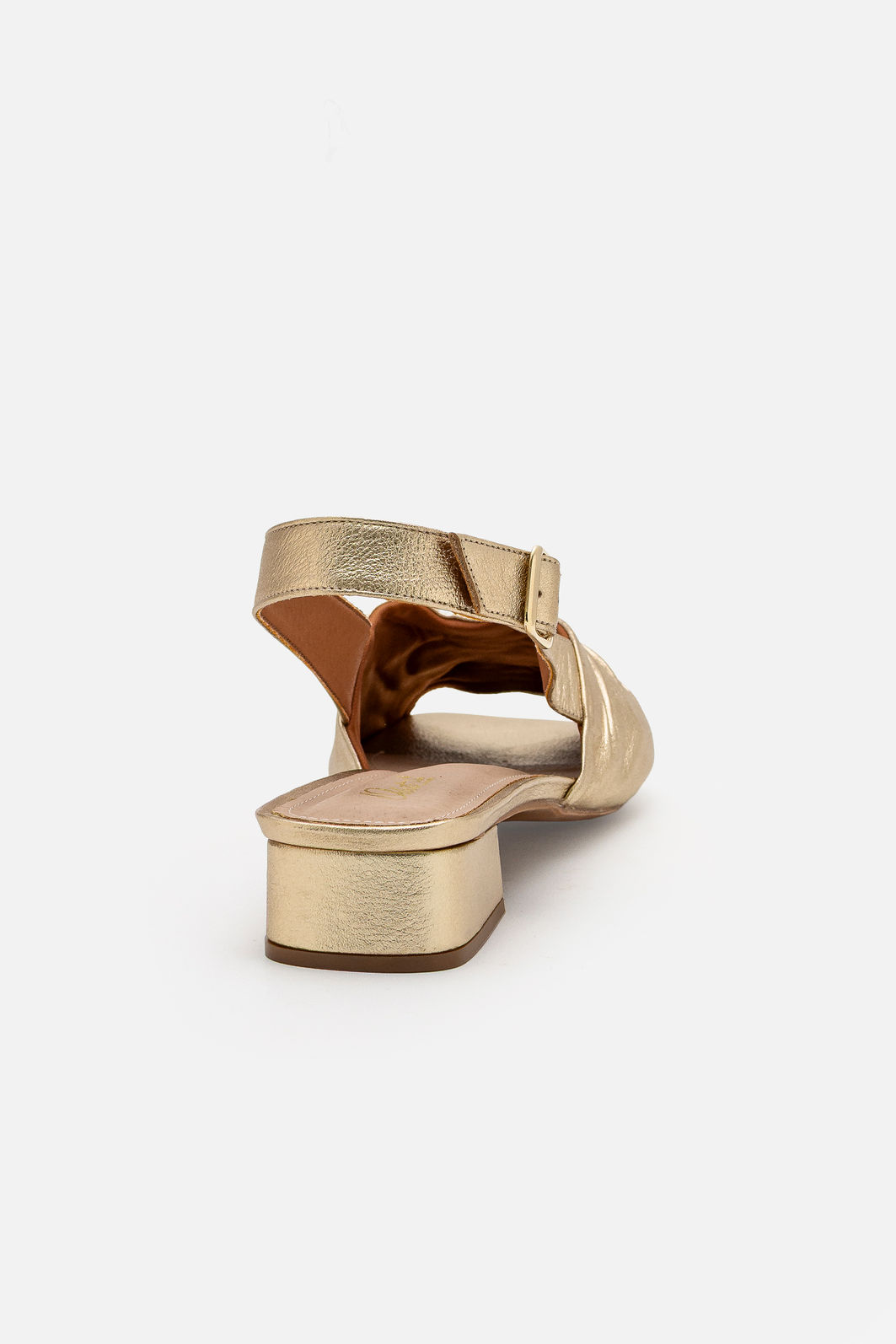 Sandália em Couro Elegante com Salto Baixo Champagne Sandália em Couro Elegante com Salto Baixo Champagne