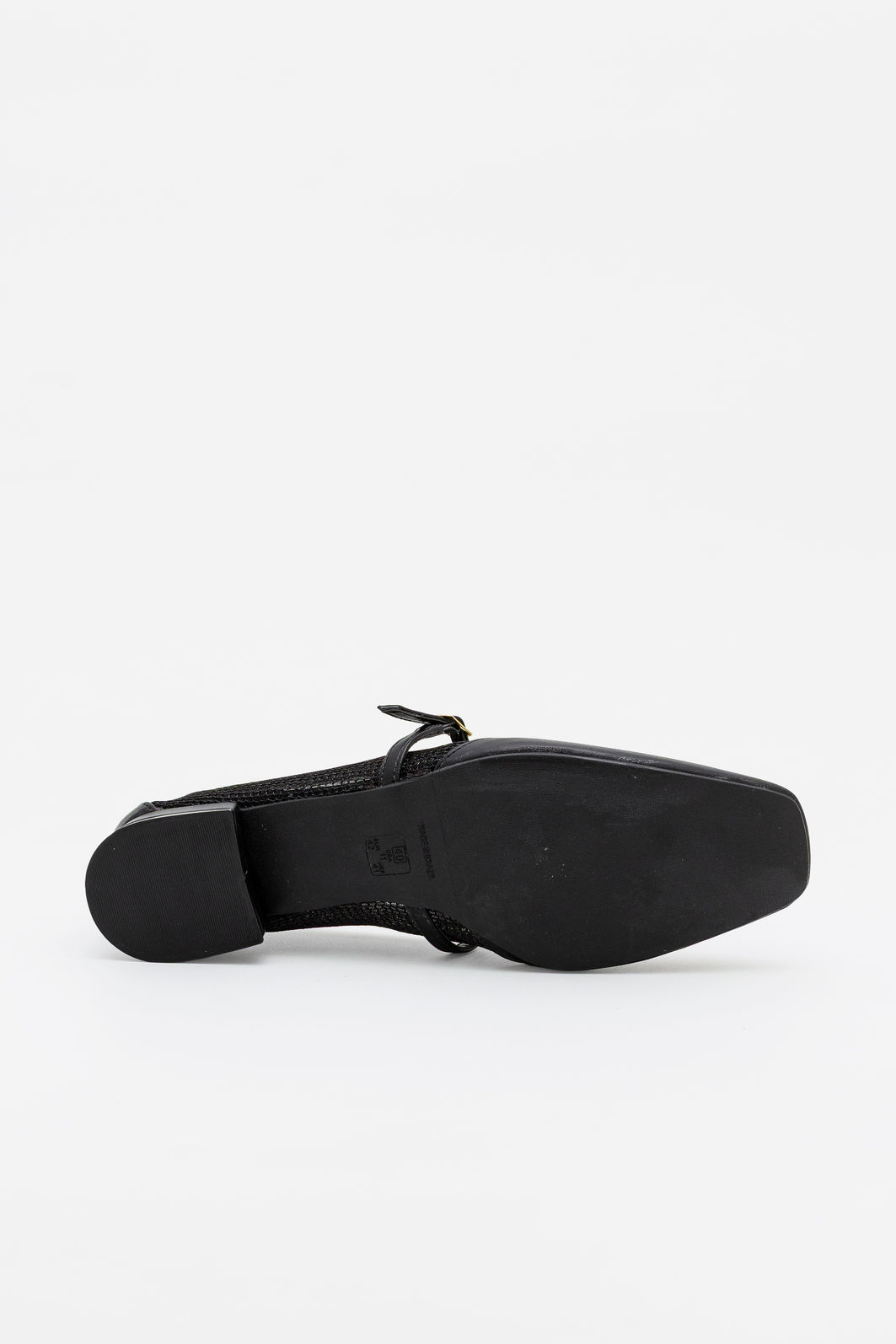 Scarpin em Tela com Bico Quadrado Preto Scarpin em Tela com Bico Quadrado Preto