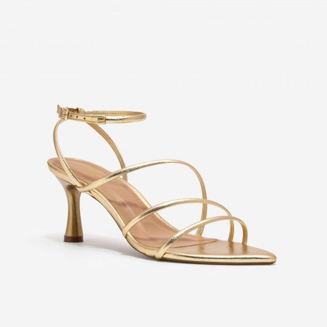 Sandália Metalizado com Tiras Finas e Salto Taça Champagne Sandália Metalizado com Tiras Finas e Salto Taça Champagne
