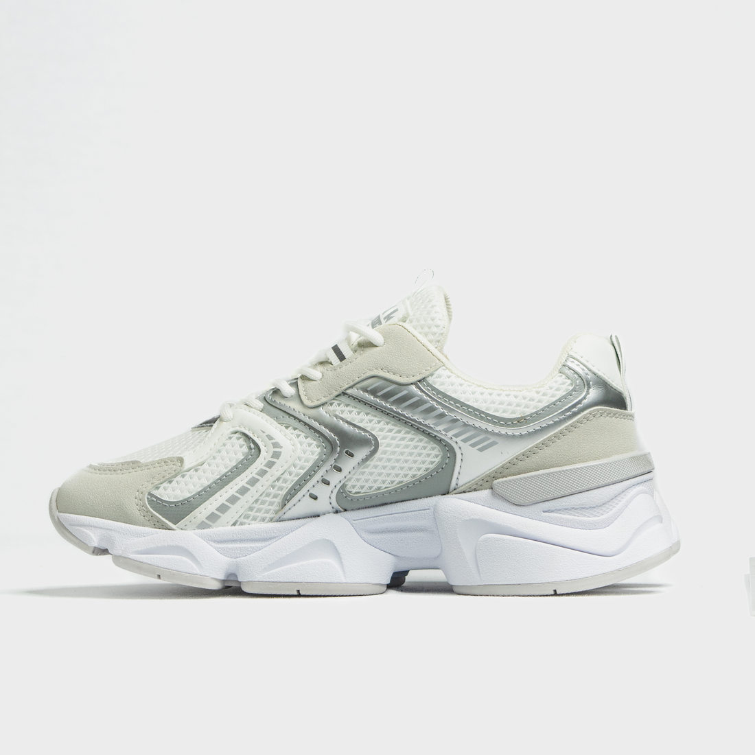 Tênis Chunky Ramarim Recortes Tela Detalhe Metalizado Solado Tratorado Branco