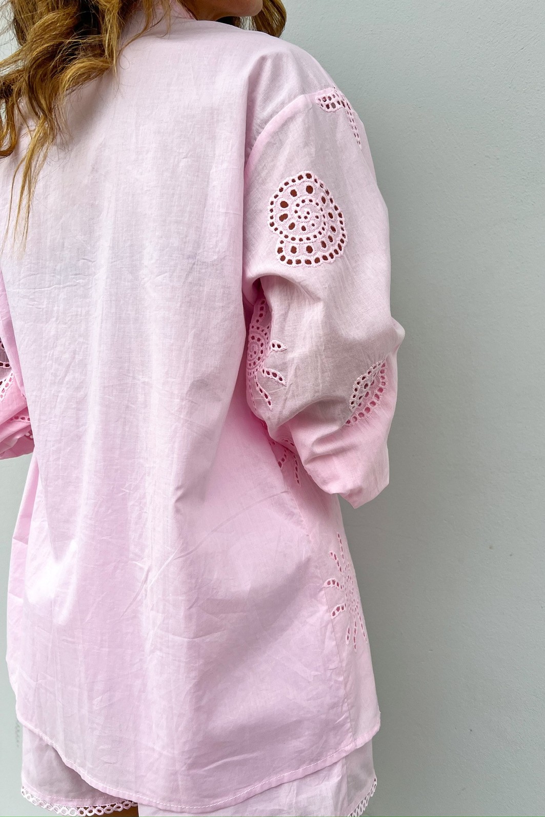 Acabamento Delicado - Conjunto Laise Genova Rosa Minimoni Conjunto Laise Genova Rosa Shorts Renda Barra Acabamento Delicado - Minimoni