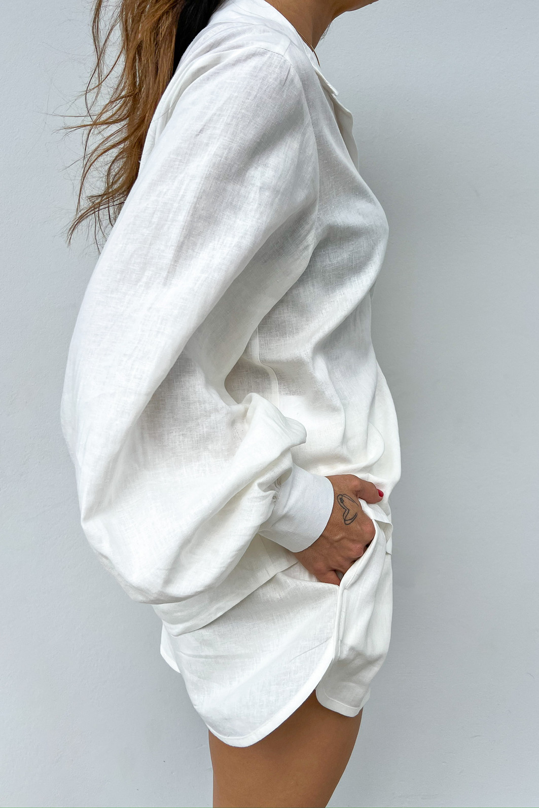 Camisa de Linho Branca Isabel - Mini Moni Camisa de Linho Branca Isabel - Mini Moni