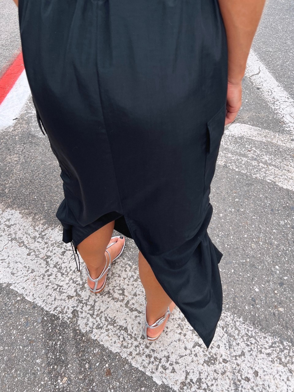 Saia Midi Paraquedas Preta Saia Midi Paraquedas Preta