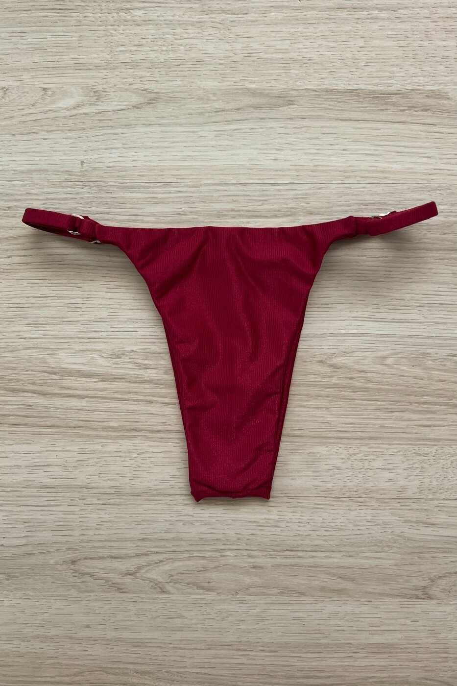 CALCINHA DEBY CANELADO CEREJA CALCINHA DEBY CANELADO CEREJA