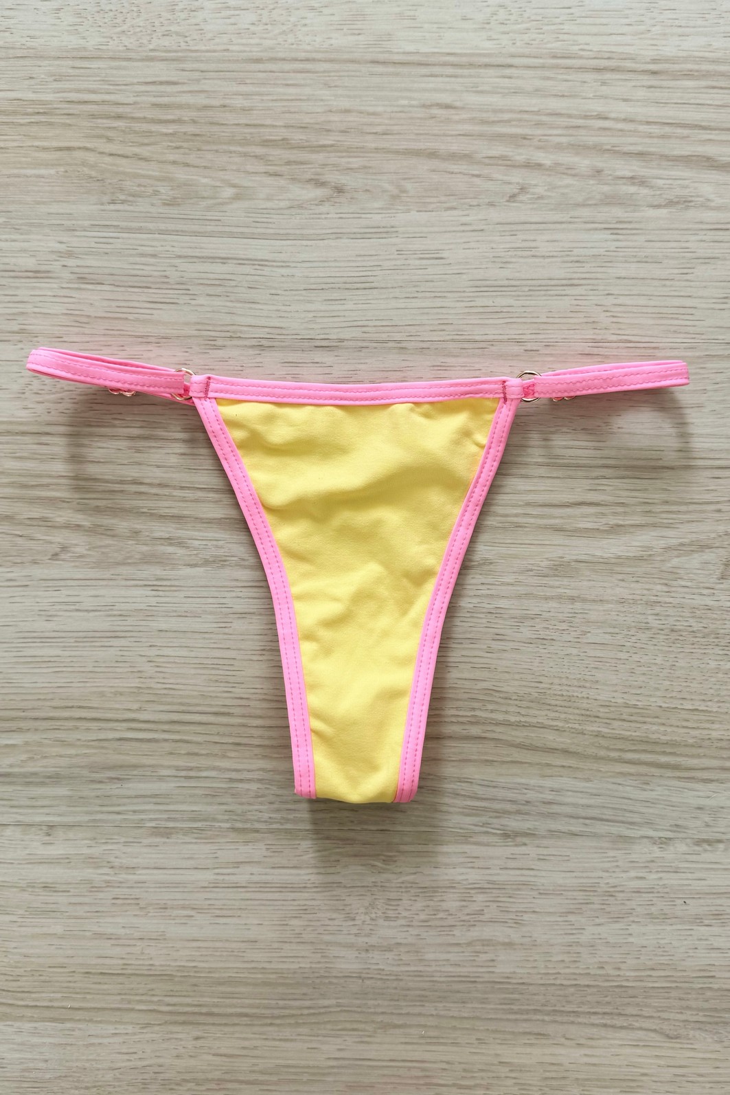 CALCINHA DE BIQUÍNI AJUSTÁVEL SUZY SUNRISE CALCINHA DE BIQUÍNI AJUSTÁVEL SUZY SUNRISE