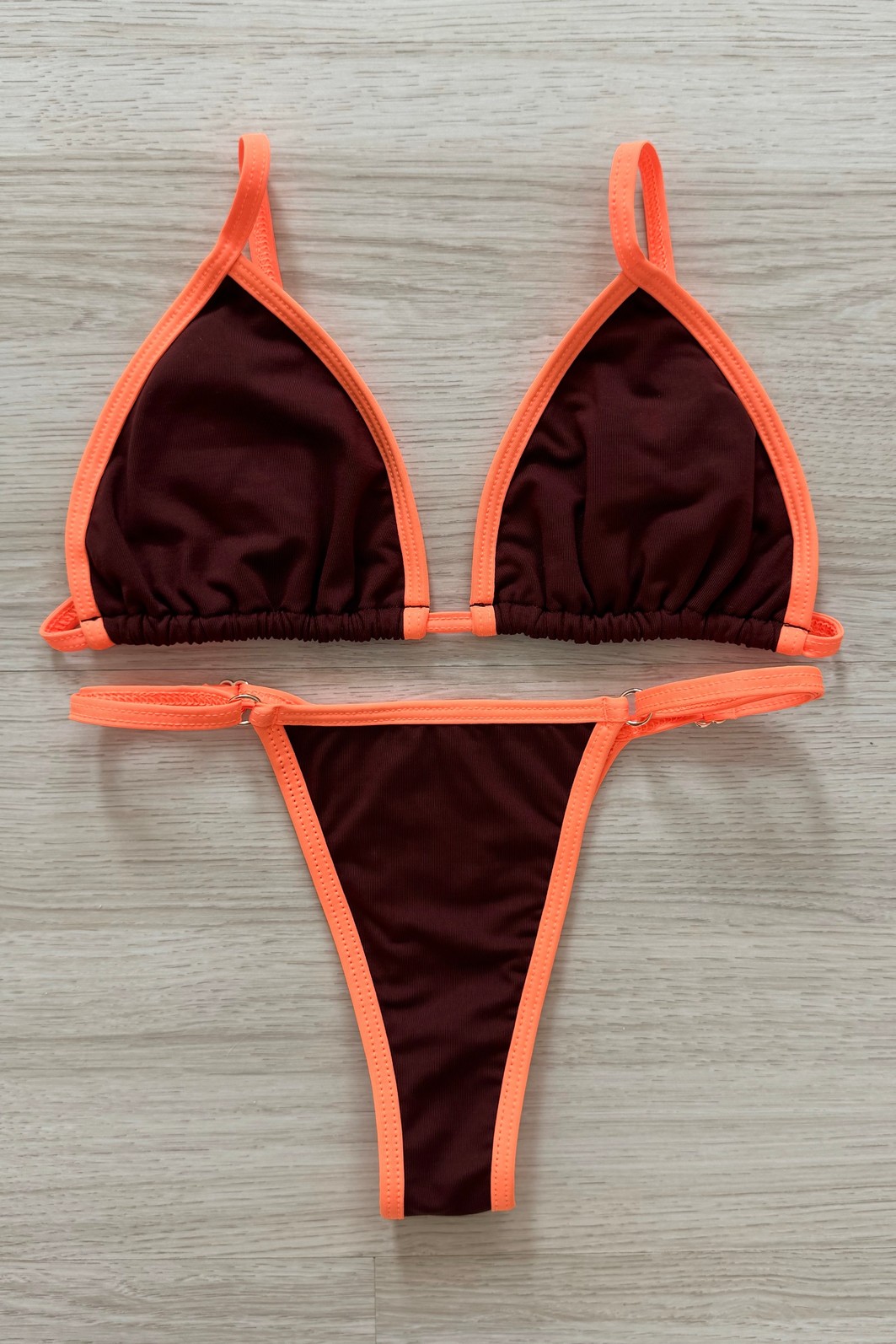 CONJUNTO: TOP SIMPLE E CALCINHA SUZY COCOA CONJUNTO: TOP SIMPLE E CALCINHA SUZY COCOA