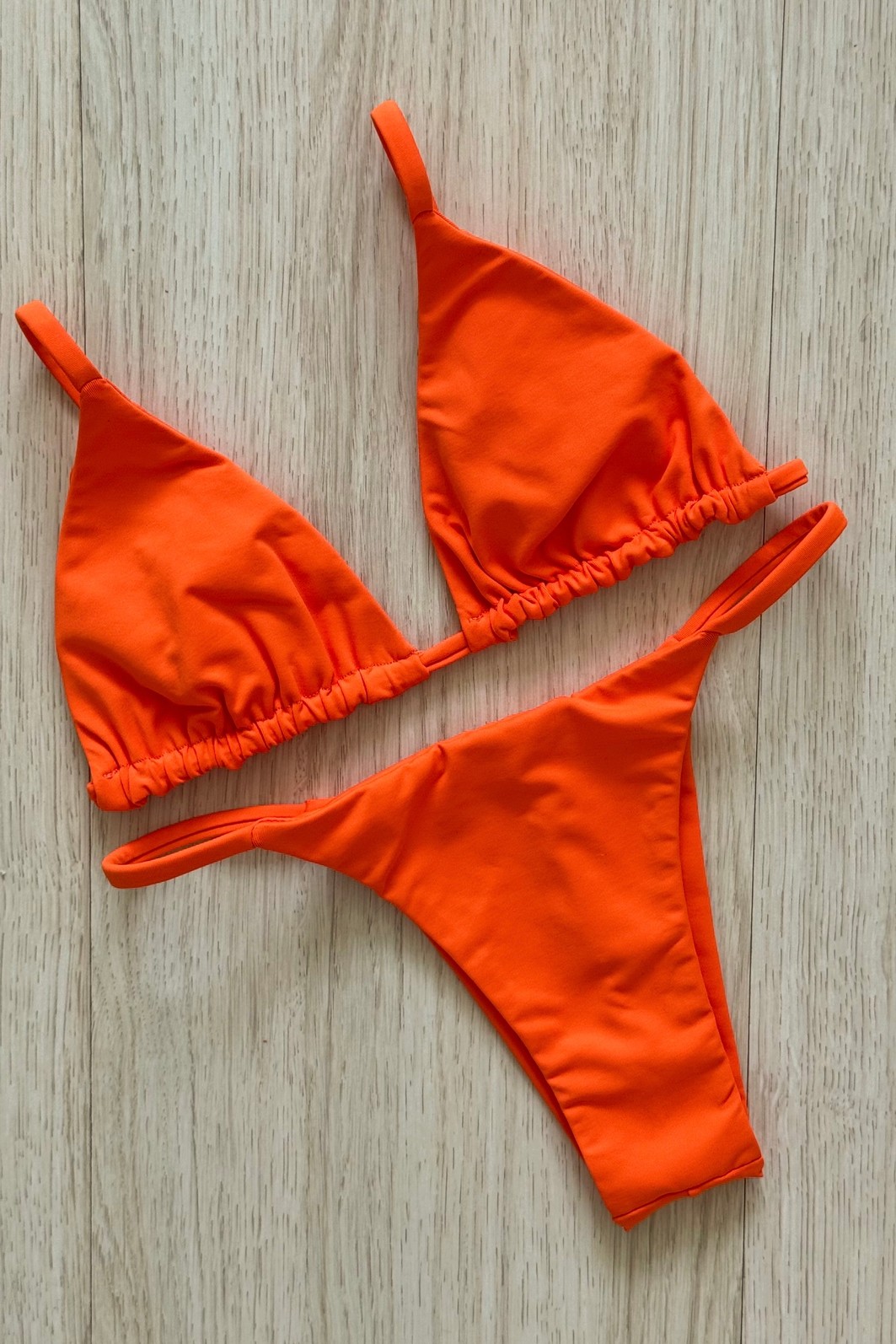 CONJUNTO: TOP LOLA E CALCINHA CARLY ORANGE