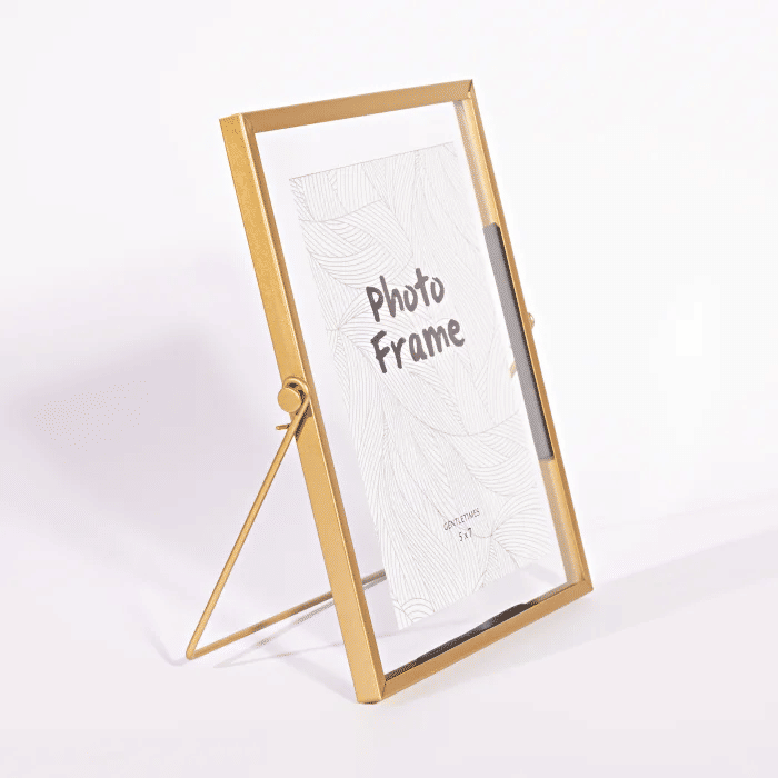 Porta Retrato Retangular Dourado 13,5 x 18,5cm Porta Retrato Retangular Dourado 13,5 x 18,5cm