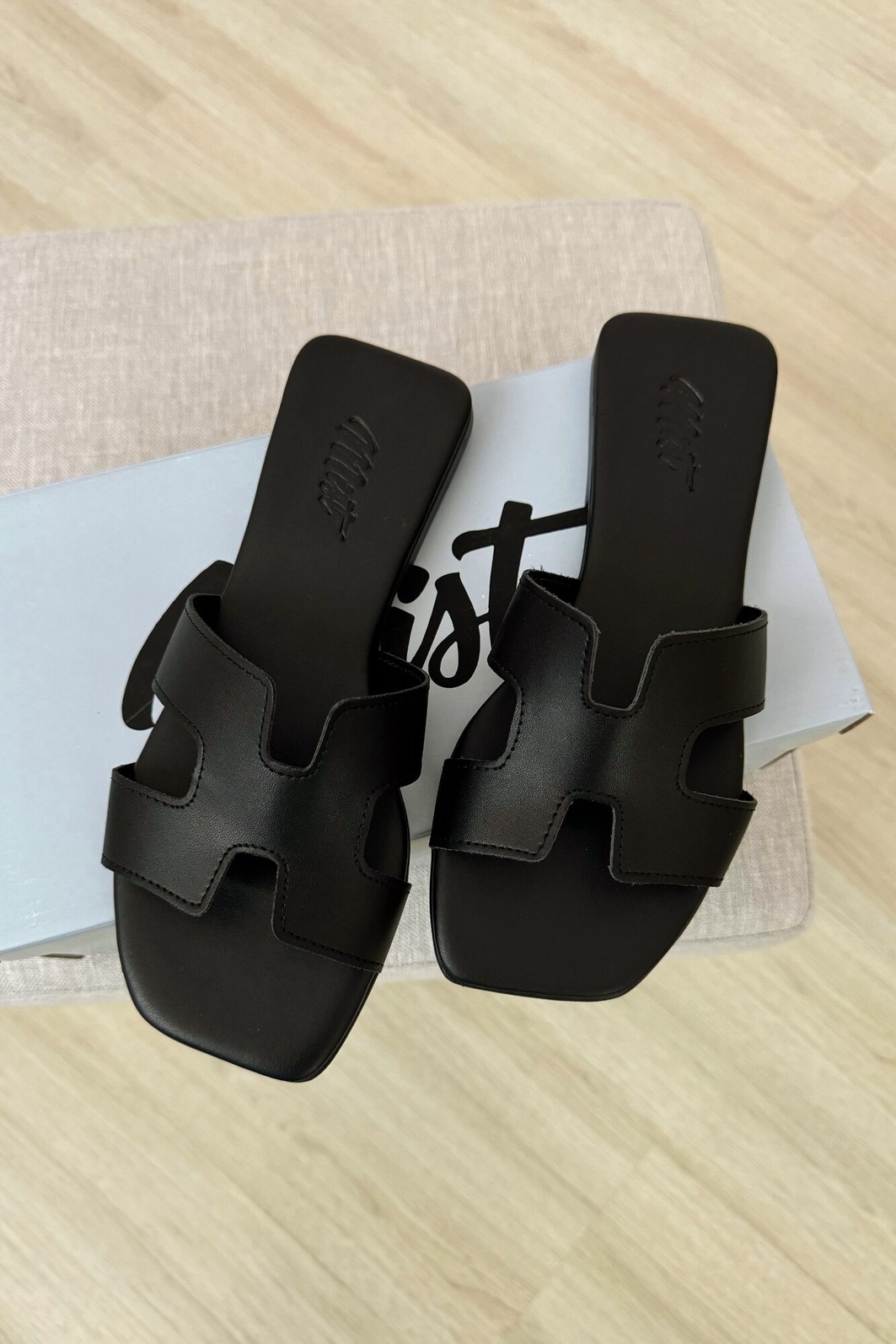 Flat Gigi Preto Flat Gigi Preto