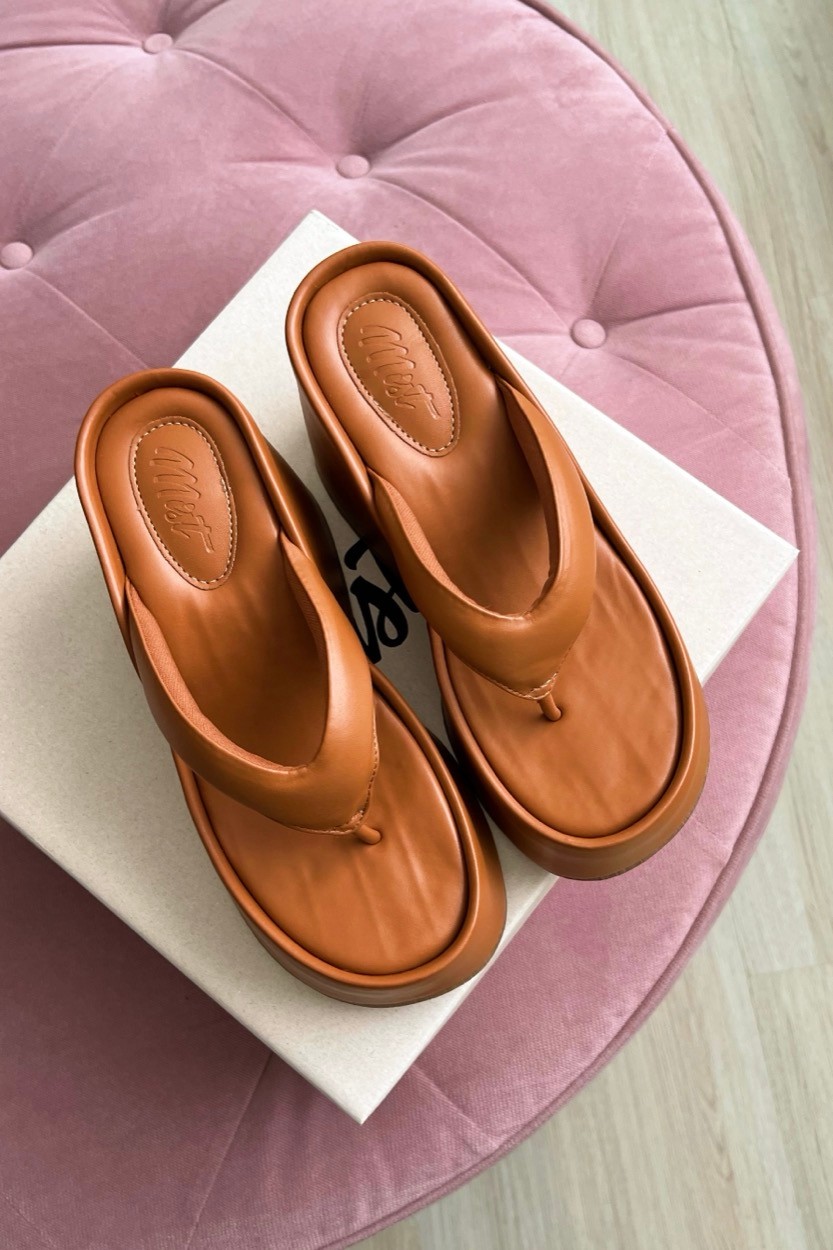 Flat Kauana Caramelo Flat Kauana Caramelo