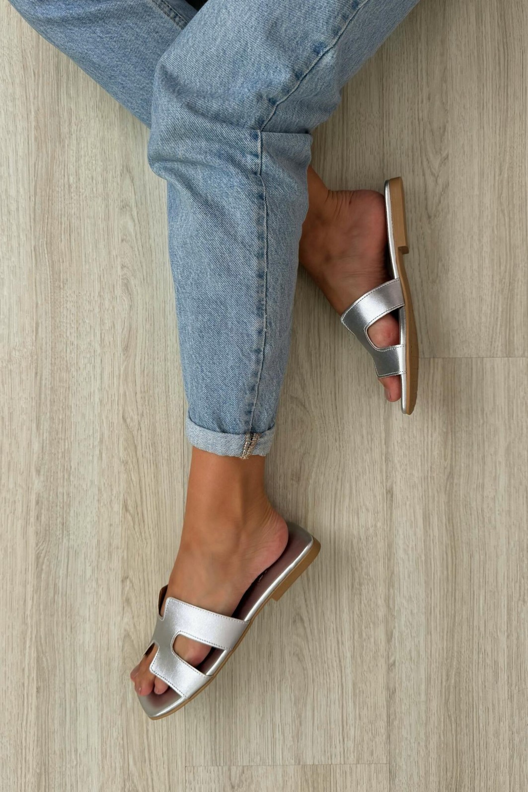 Flat Gigi Silver Flat Gigi Silver