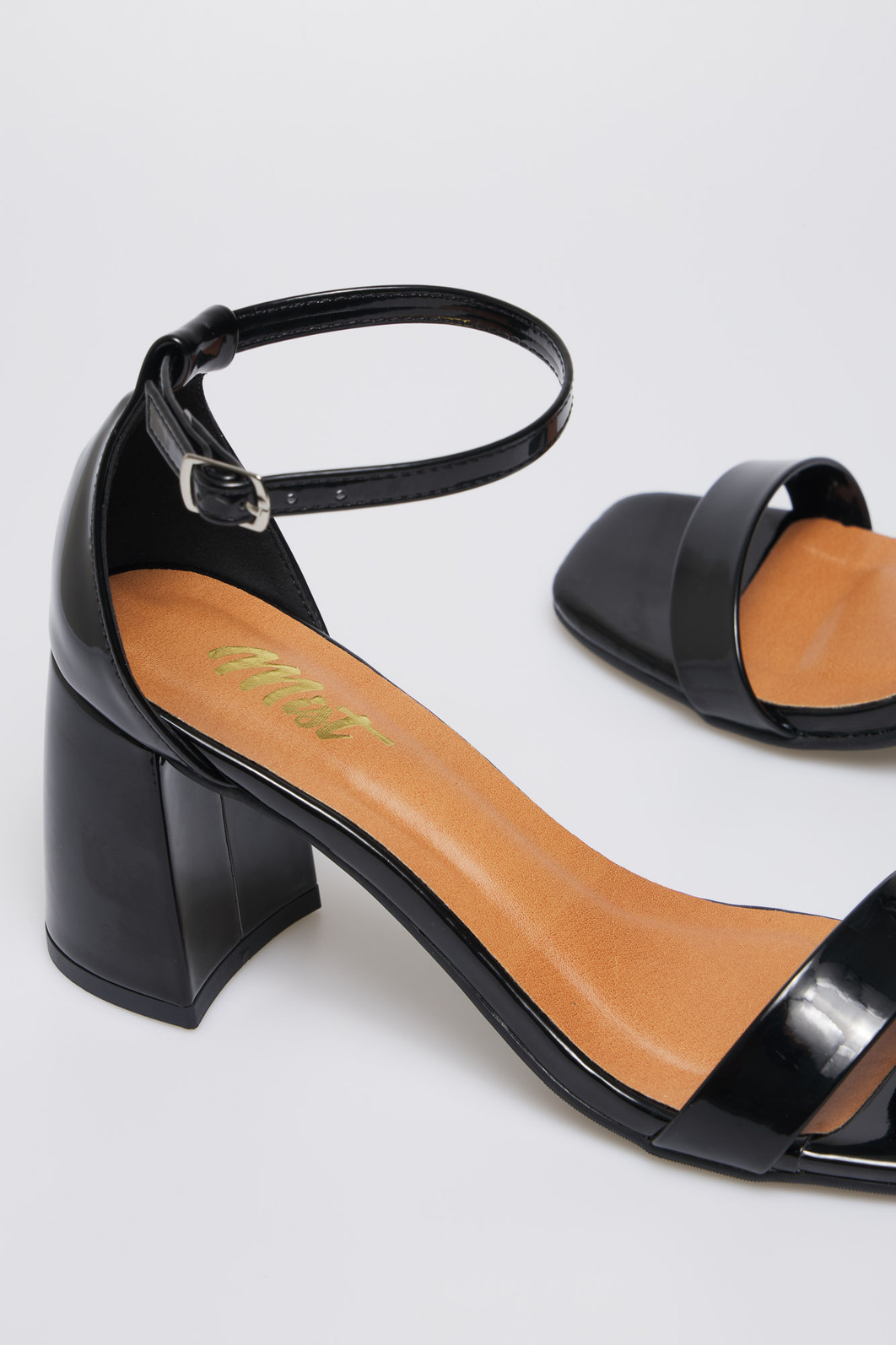 Sandália Mirela Preta Sandália Mirela Preta