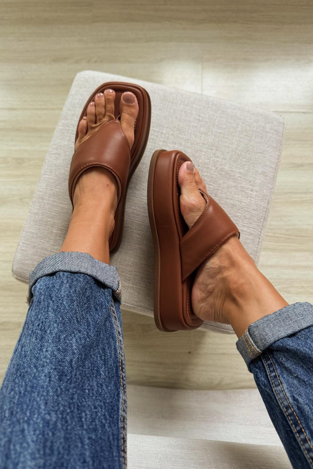 Flat Lívia Caramelo Flat Lívia Caramelo