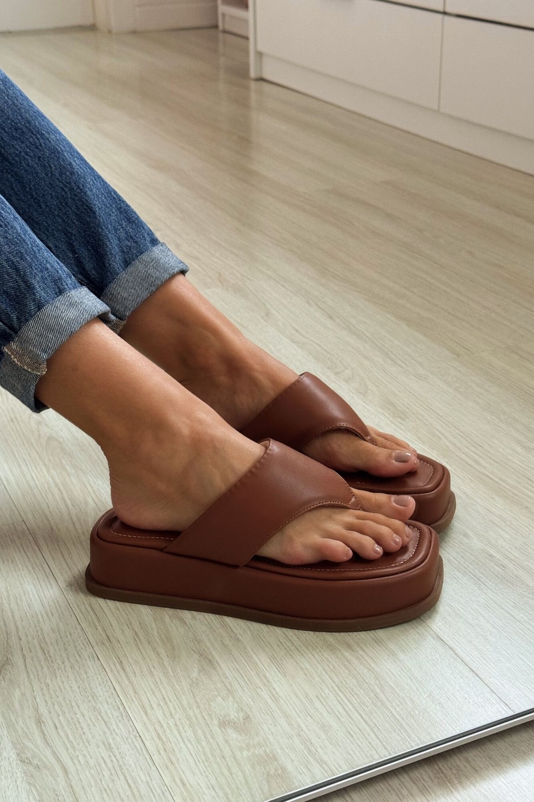 Flat Lívia Caramelo Flat Lívia Caramelo