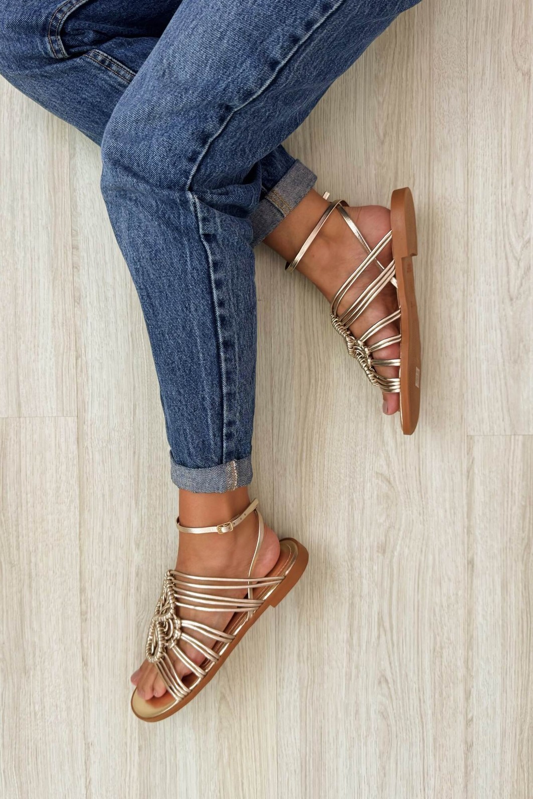 Sandália Liz Dourado Sandália Liz Dourado