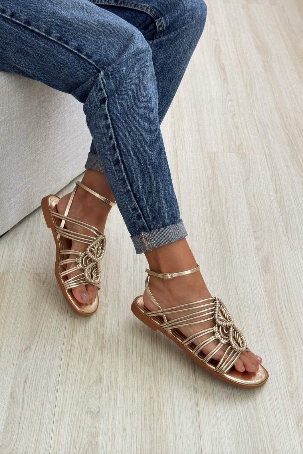 Sandália Liz Dourado Sandália Liz Dourado