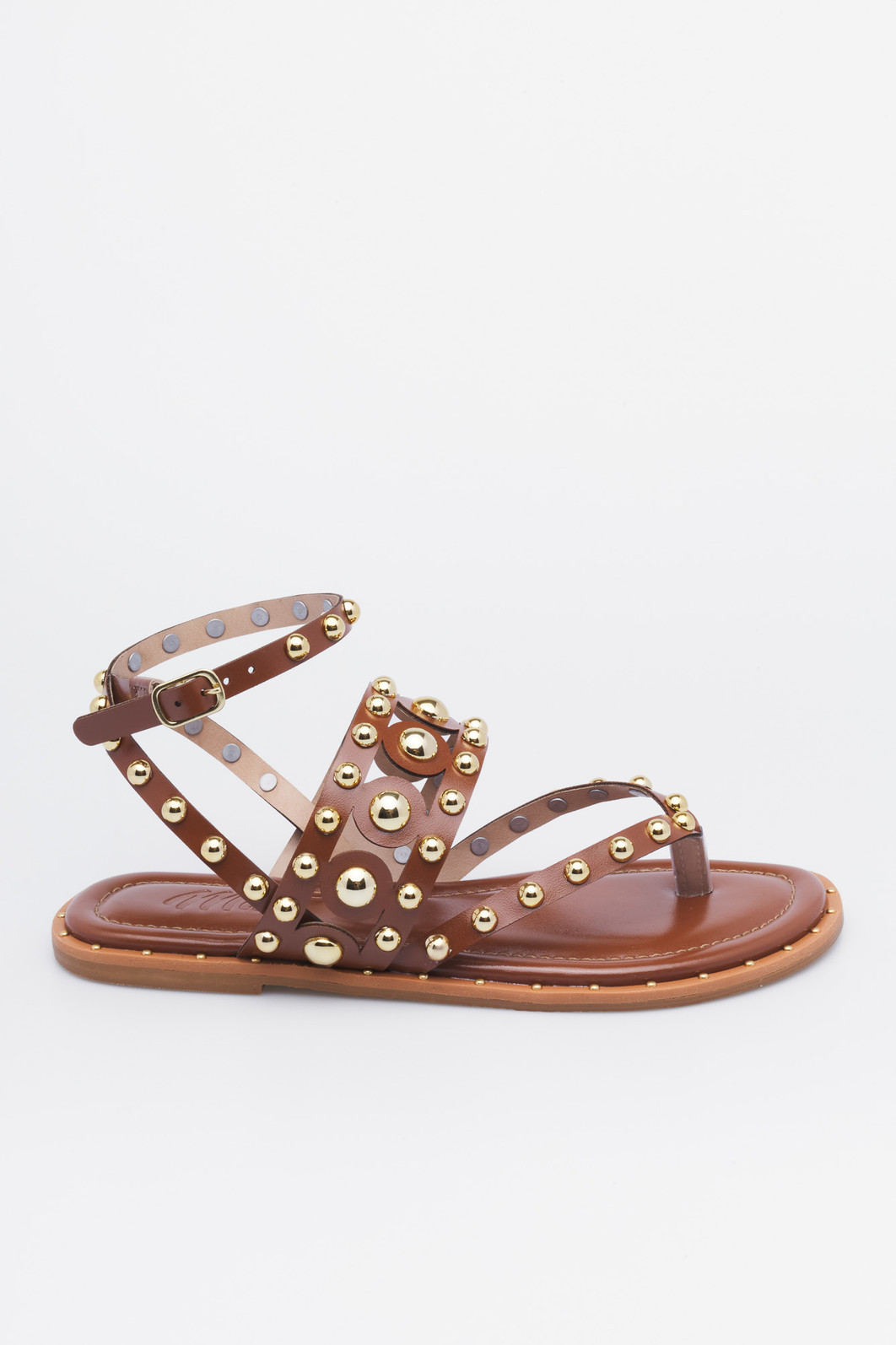 Sandália Ninny Caramelo MIST – Rasteira com Esferas Douradas Sandália Ninny Caramelo – tiras delicadas com detalhes dourados