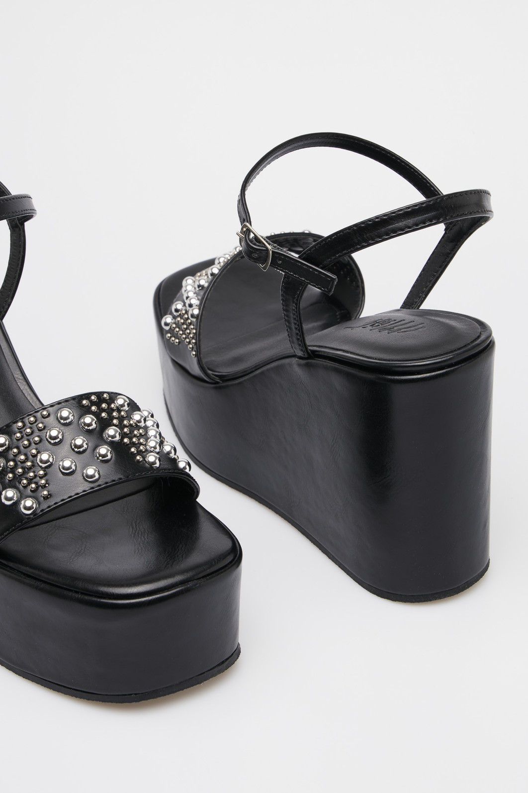 Sandália Luciana Preta Sandália Luciana Preta