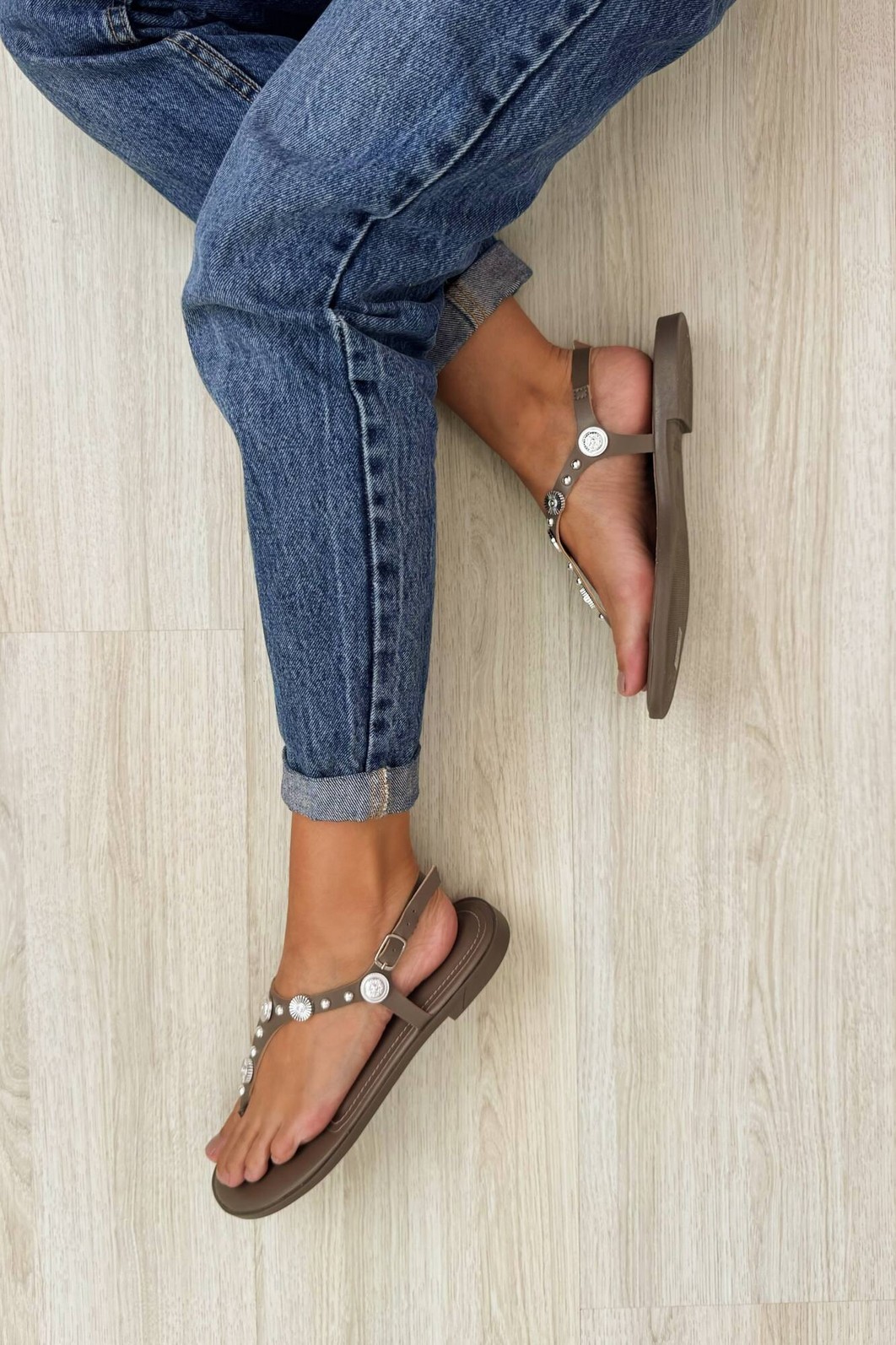 Sandália Maia Gray Sandália Maia Gray