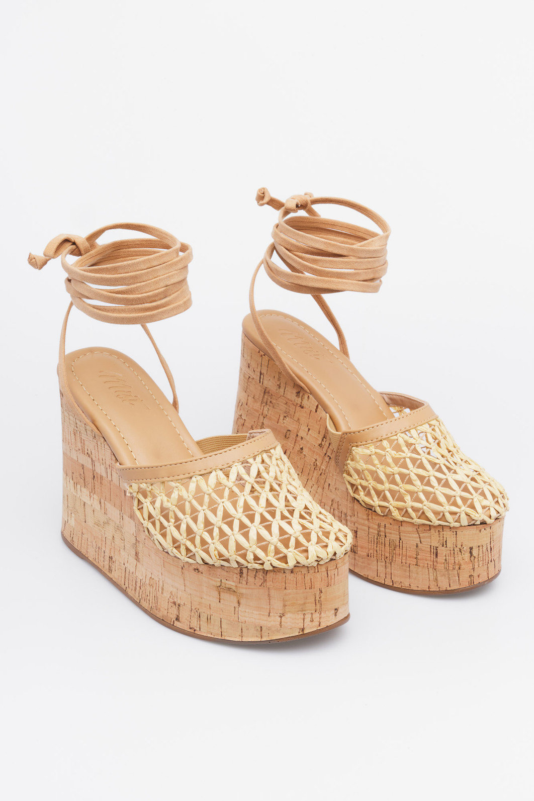 Sandália Capri Palha MIST – Plataforma Anabela em Cortiça Sandália Capri Palha – cabedal tramado em palha natural com salto plataforma