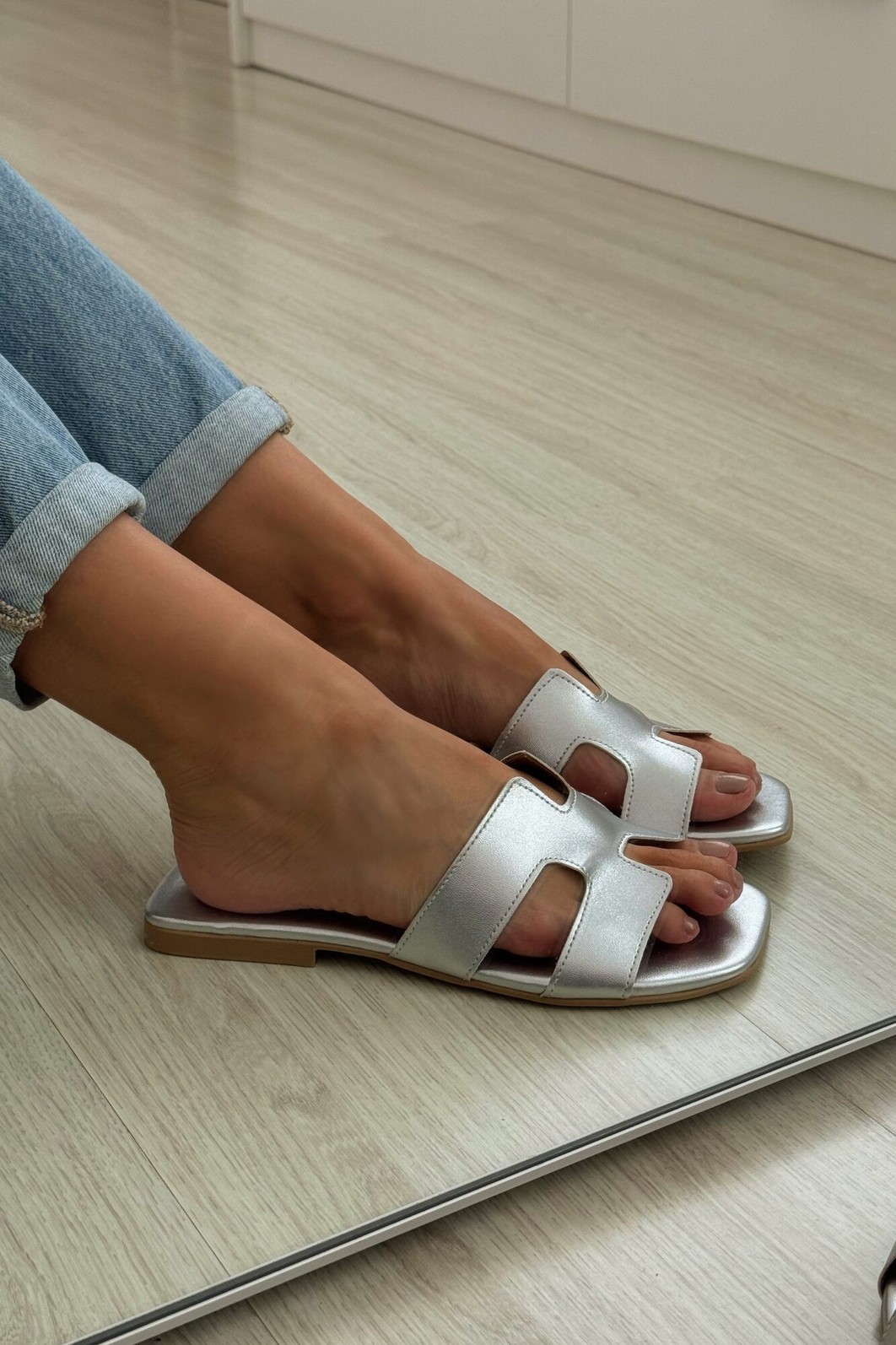 Flat Gigi Silver Flat Gigi Silver