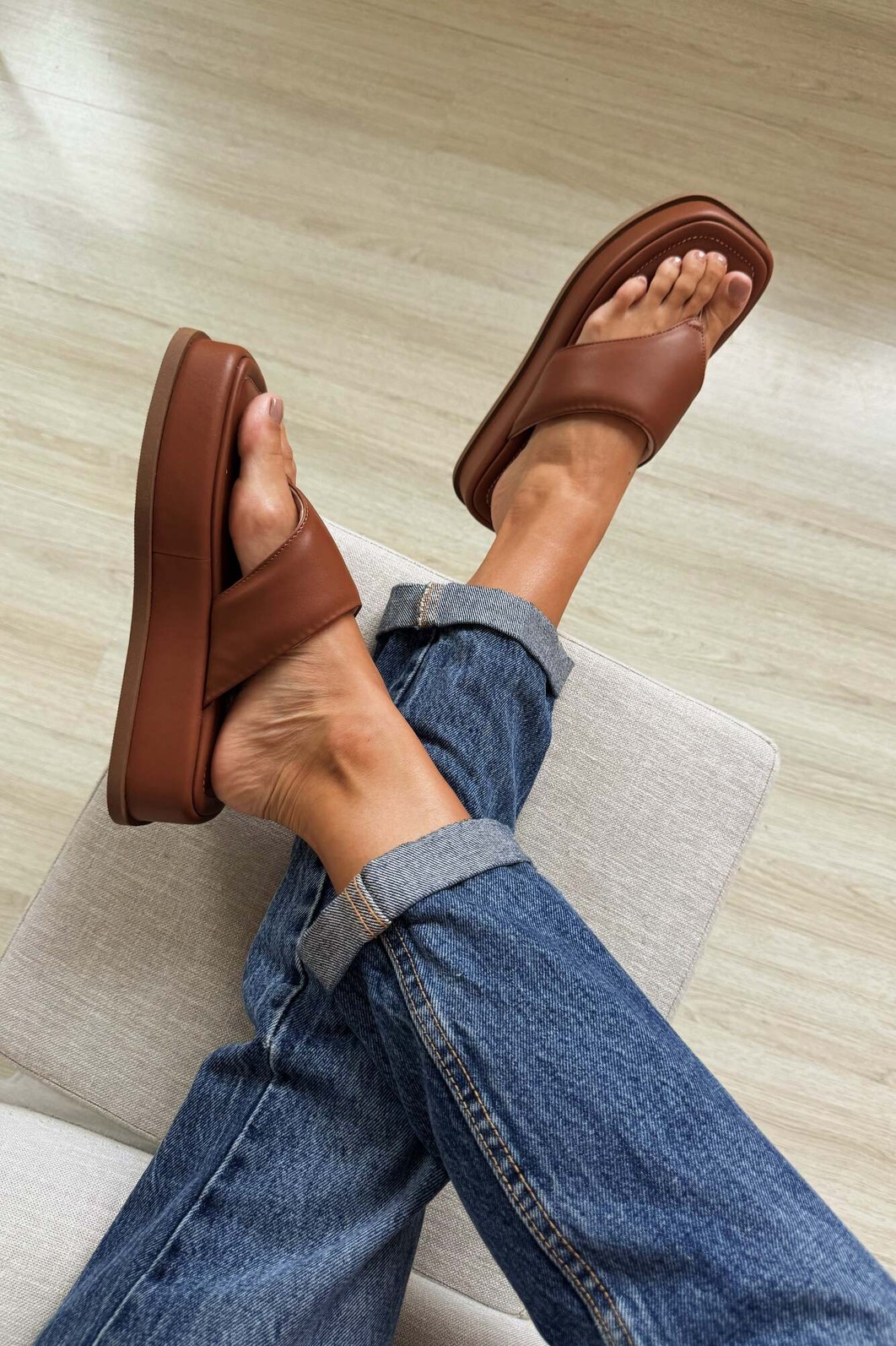 Flat Lívia Caramelo Flat Lívia Caramelo