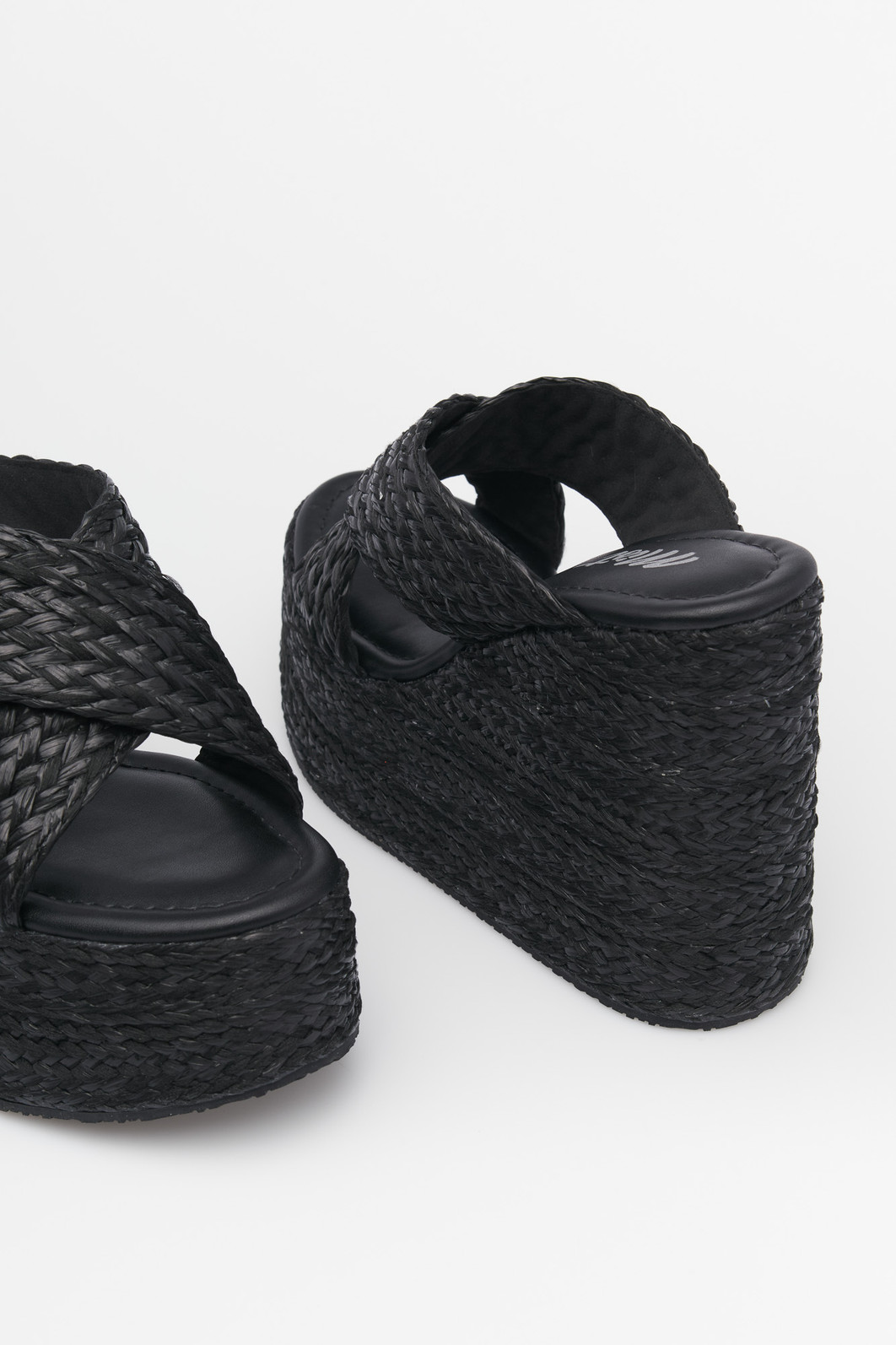 Tamanco Lupita Preto Plataforma Anabela Tamanco Lupita Preto Plataforma Anabela