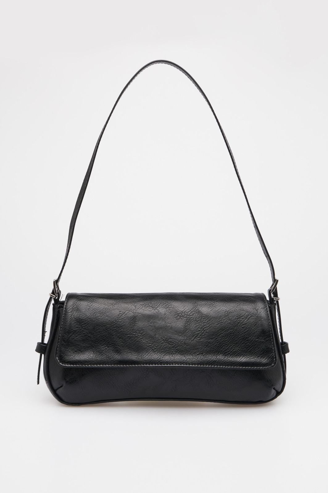 Bolsa Thayla Preto MIST - Shoulder Bag Feminina Minimalista e Versátil Bolsa Thayla Preto MIST - bolsa feminina preta pequena estilo baguete com alça ajustável e acabamento minimalista