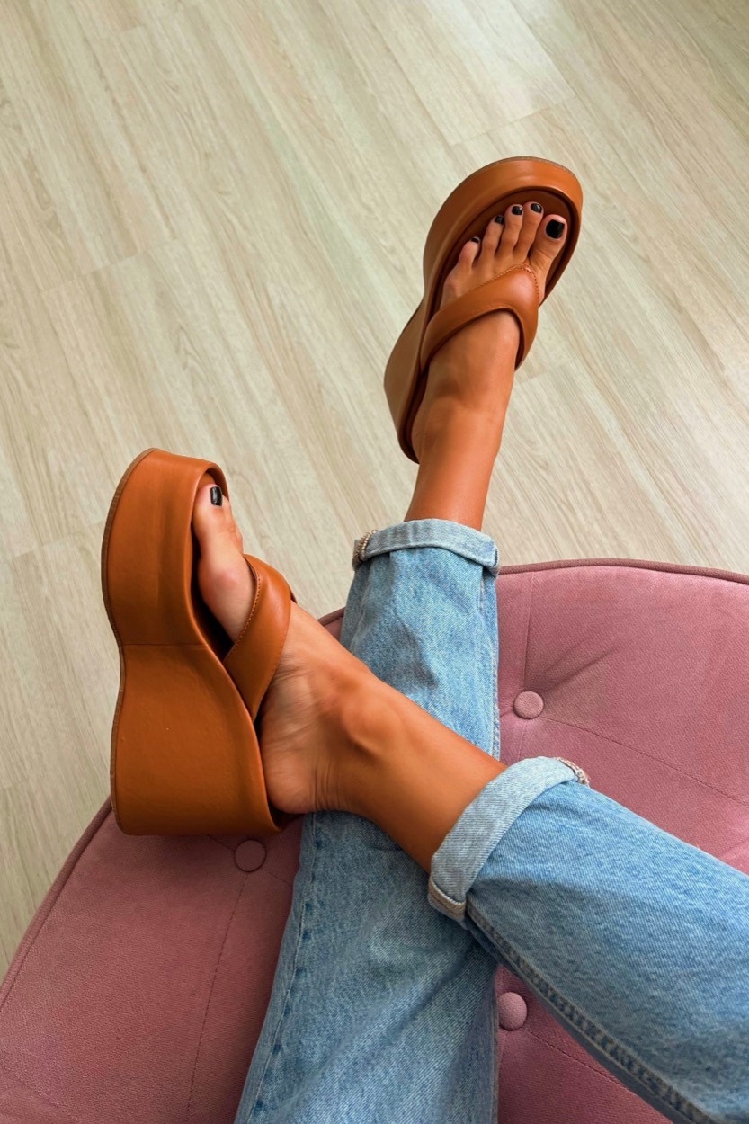 Flat Kauana Caramelo Flat Kauana Caramelo