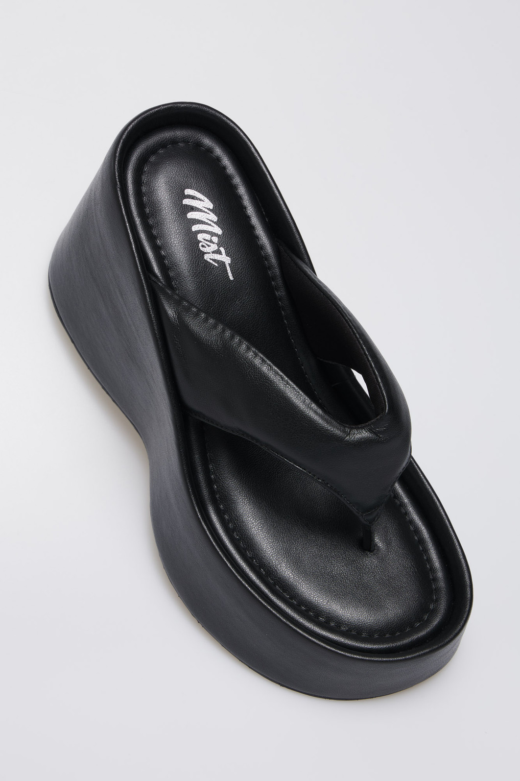 Flat Kauana Preto Flat Kauana Preto