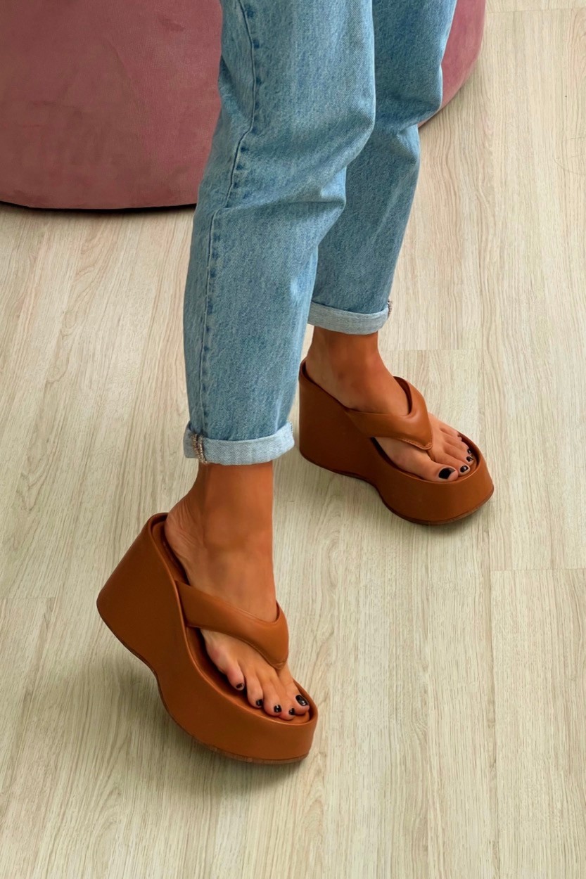 Flat Kauana Caramelo Flat Kauana Caramelo