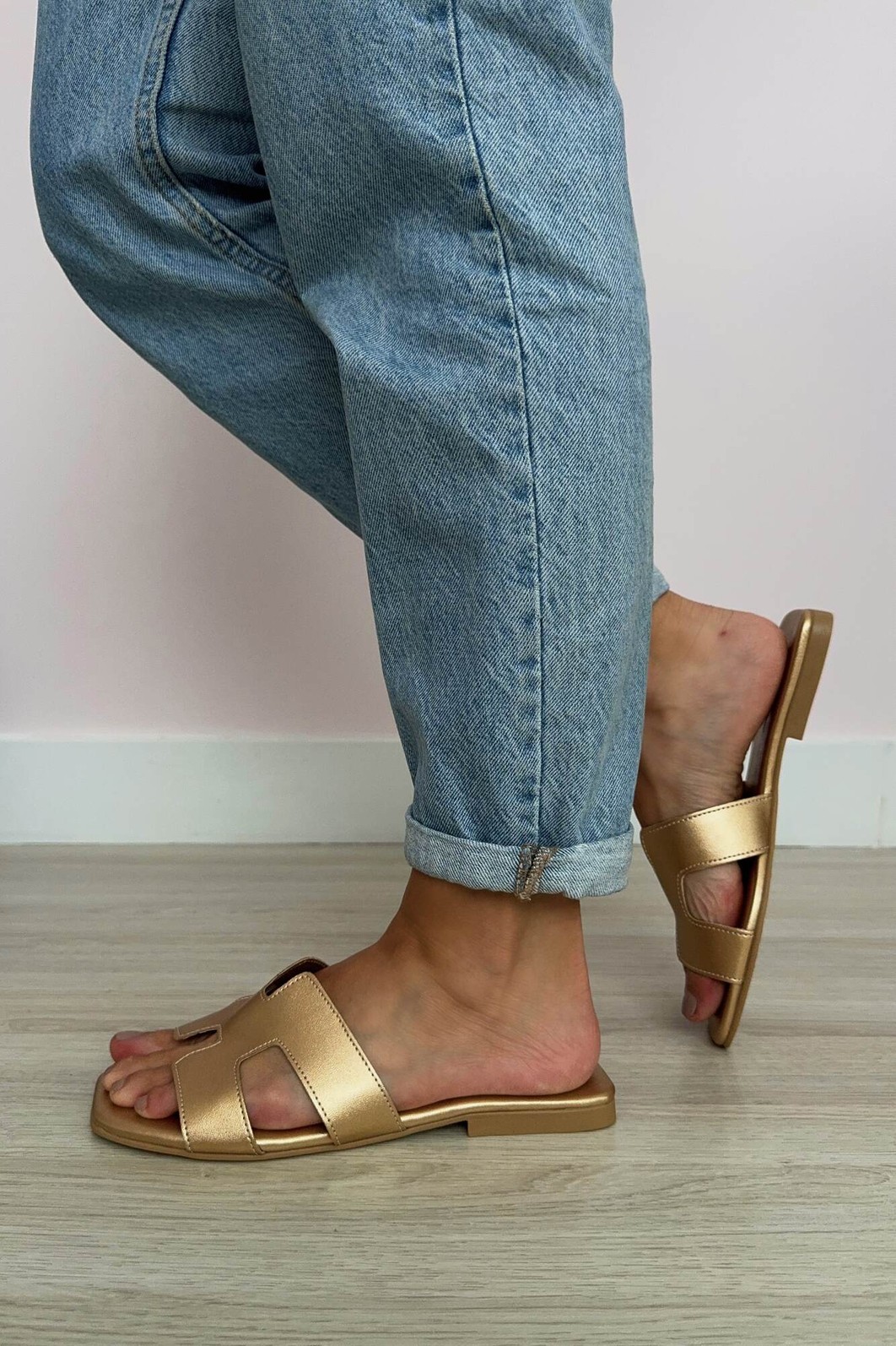 Flat Gigi Dourado Flat Gigi Dourado