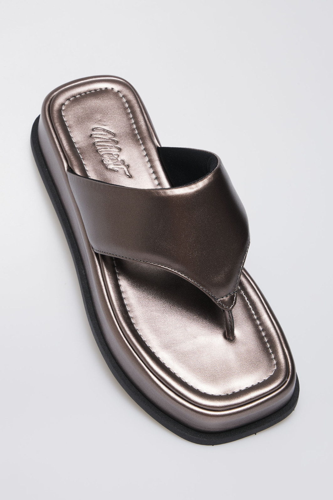 Flat Lívia Ônix Flat Lívia Ônix