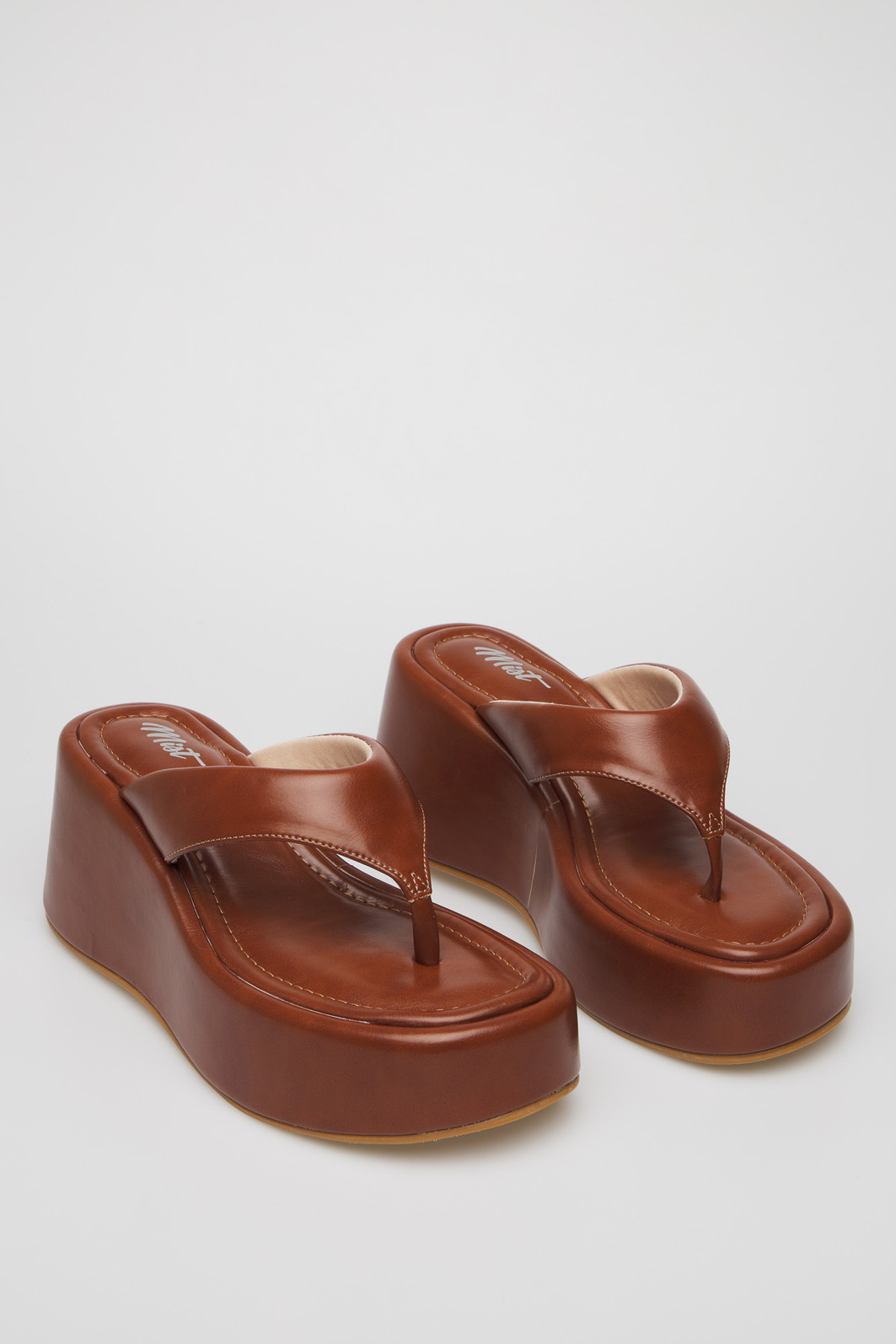 Flat Iza Caramelo Flat Iza Caramelo