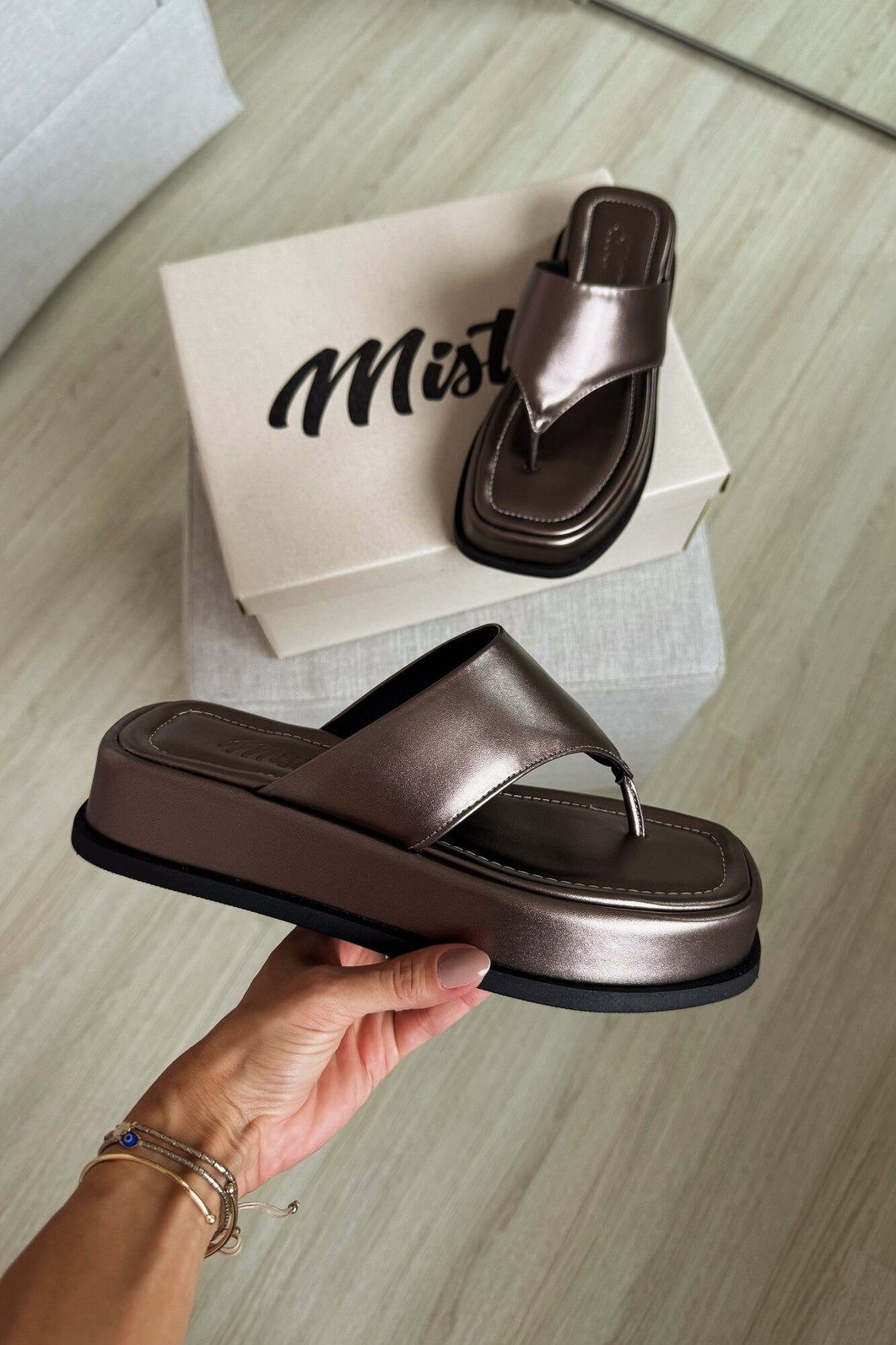 Flat Lívia Ônix Flat Lívia Ônix