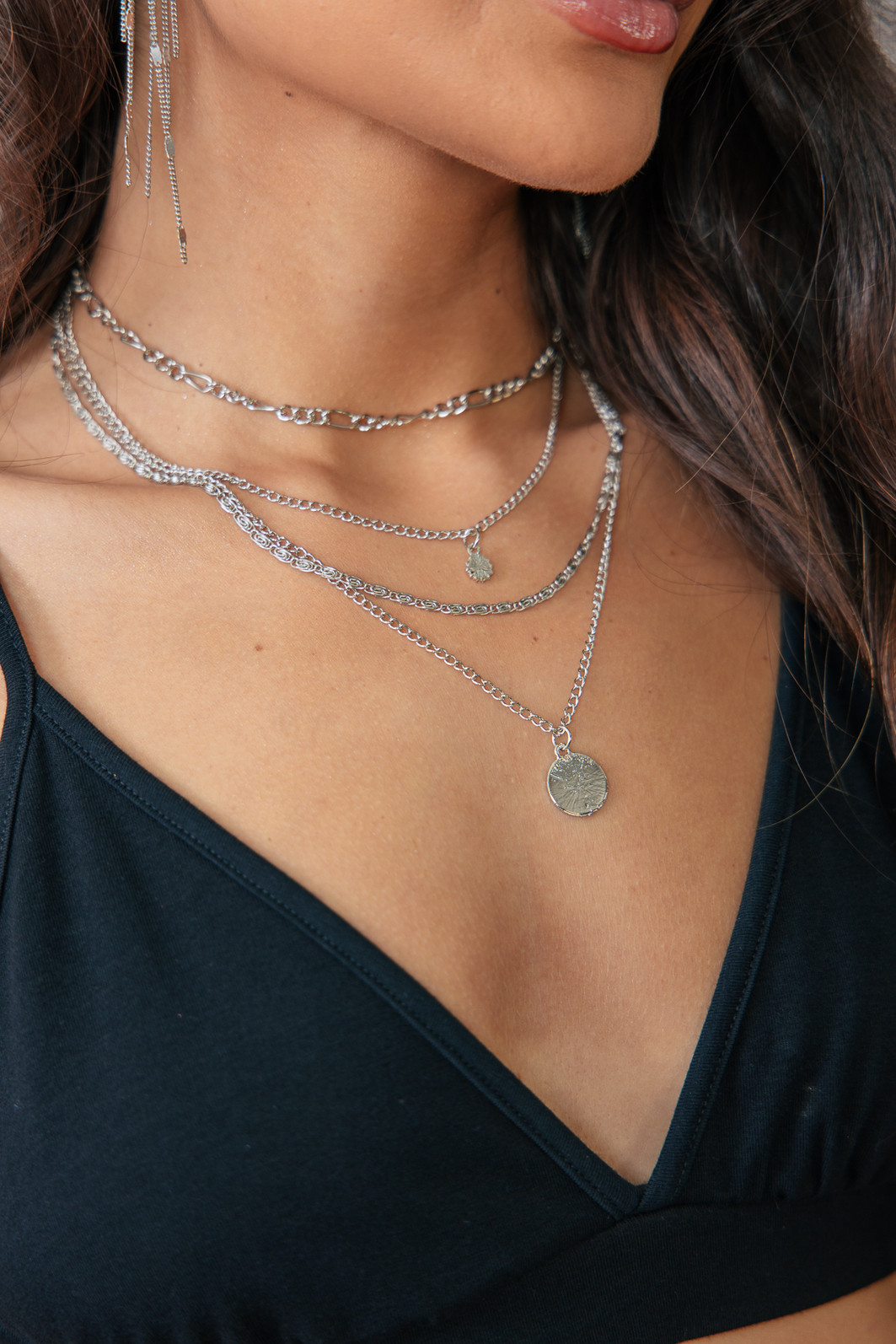 COLAR PRATA CORRENTES E MEDALHA