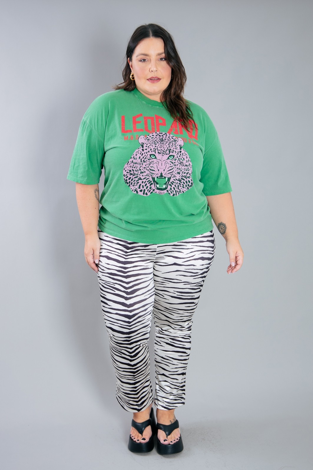 CAMISETA T-SHIRT VINTAGE VERDE LEOPARD CAMISETA T-SHIRT VINTAGE VERDE LEOPARD