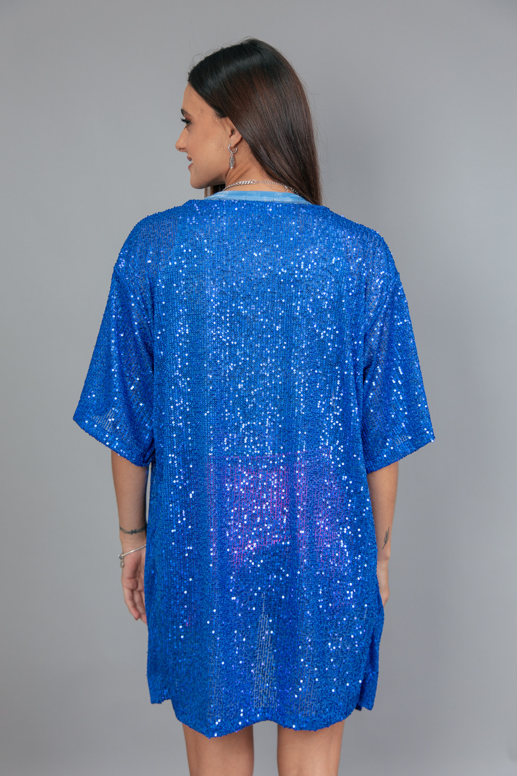 KIMONO COMPRIDO DE PAETÊ AZUL KIMONO COMPRIDO DE PAETÊ AZUL