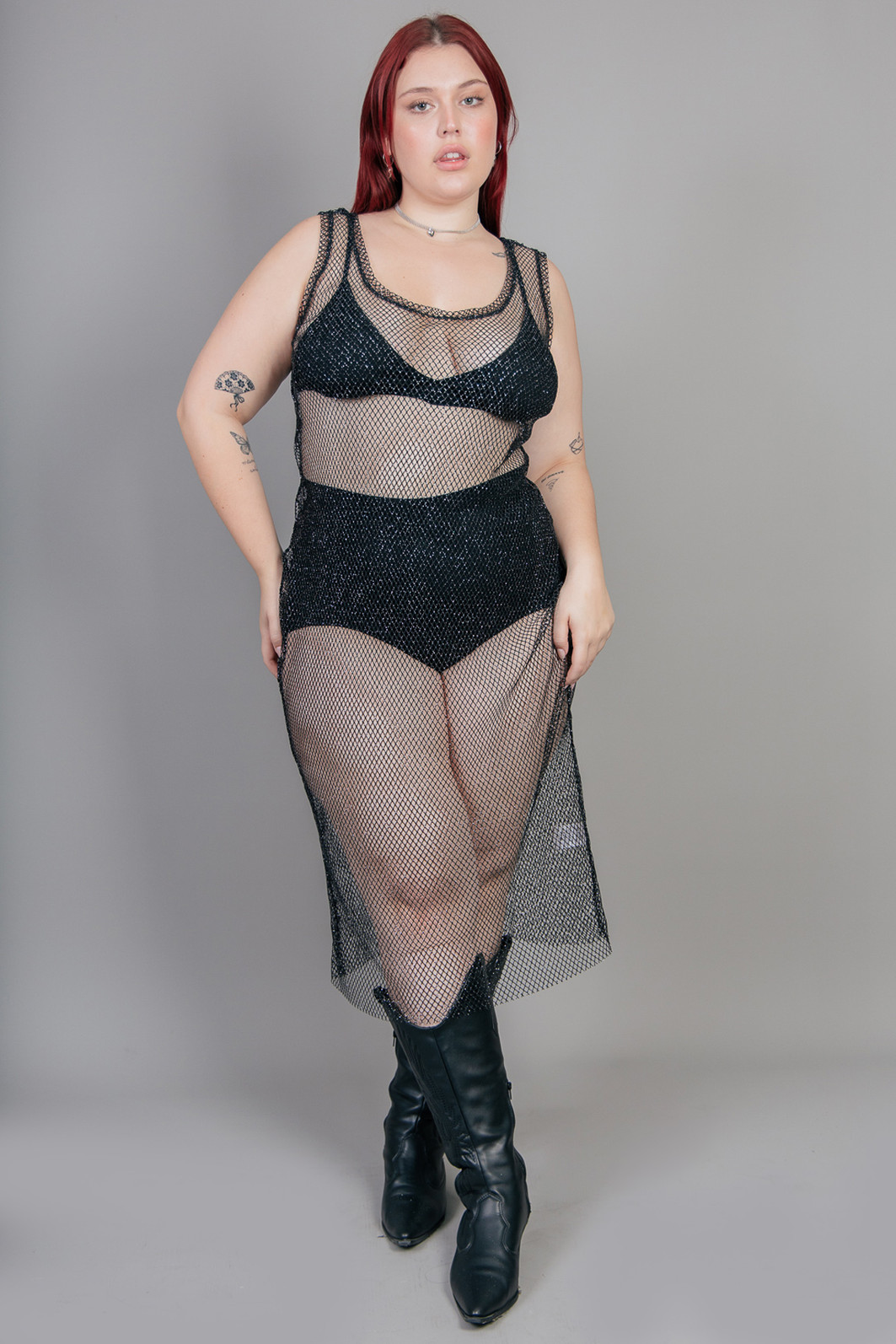 VESTIDO JUSTO DE TELA COM BRILHO VESTIDO JUSTO DE TELA COM BRILHO