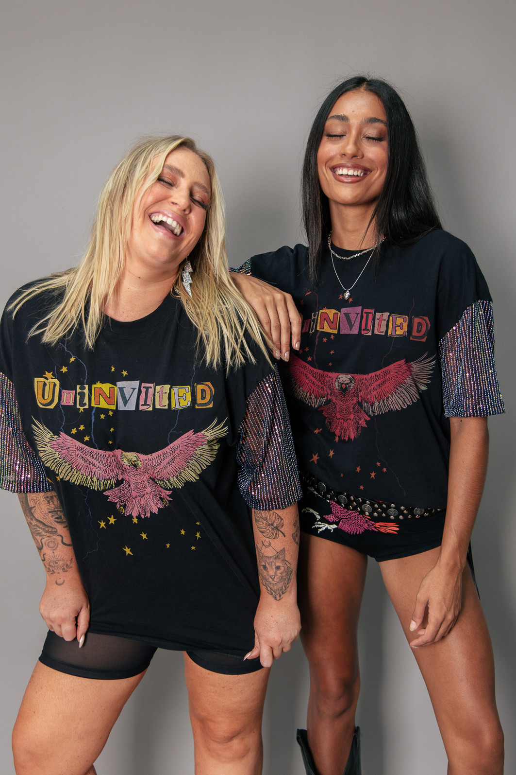 T-SHIRT VINTAGE MANGAS PAETÊS FURTACOR UNINVITED