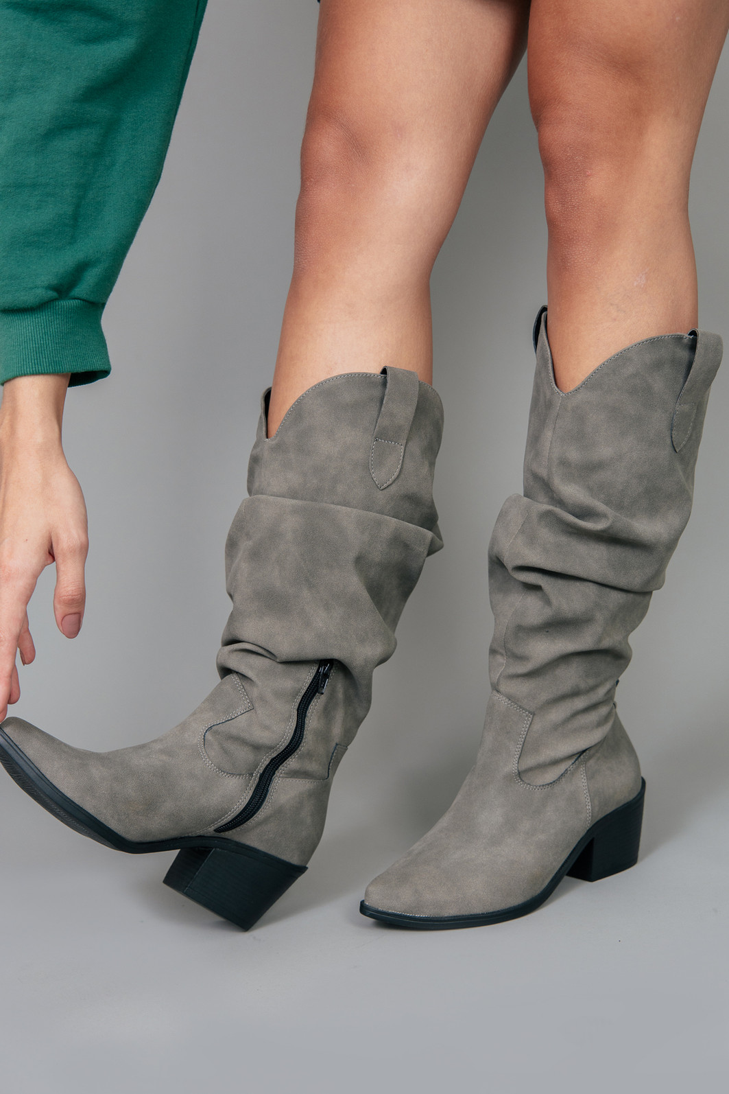 BOTA SLOUCHY CAMURÇA ONIX BOTA SLOUCHY CAMURÇA ONIX